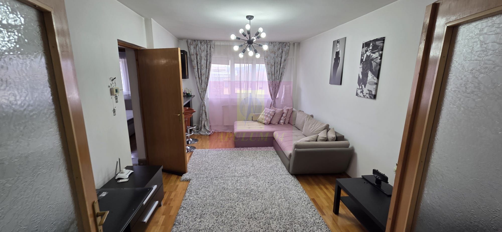 Apartamnet cu 2 cmere de vanzare in Campina — fotografia 2
