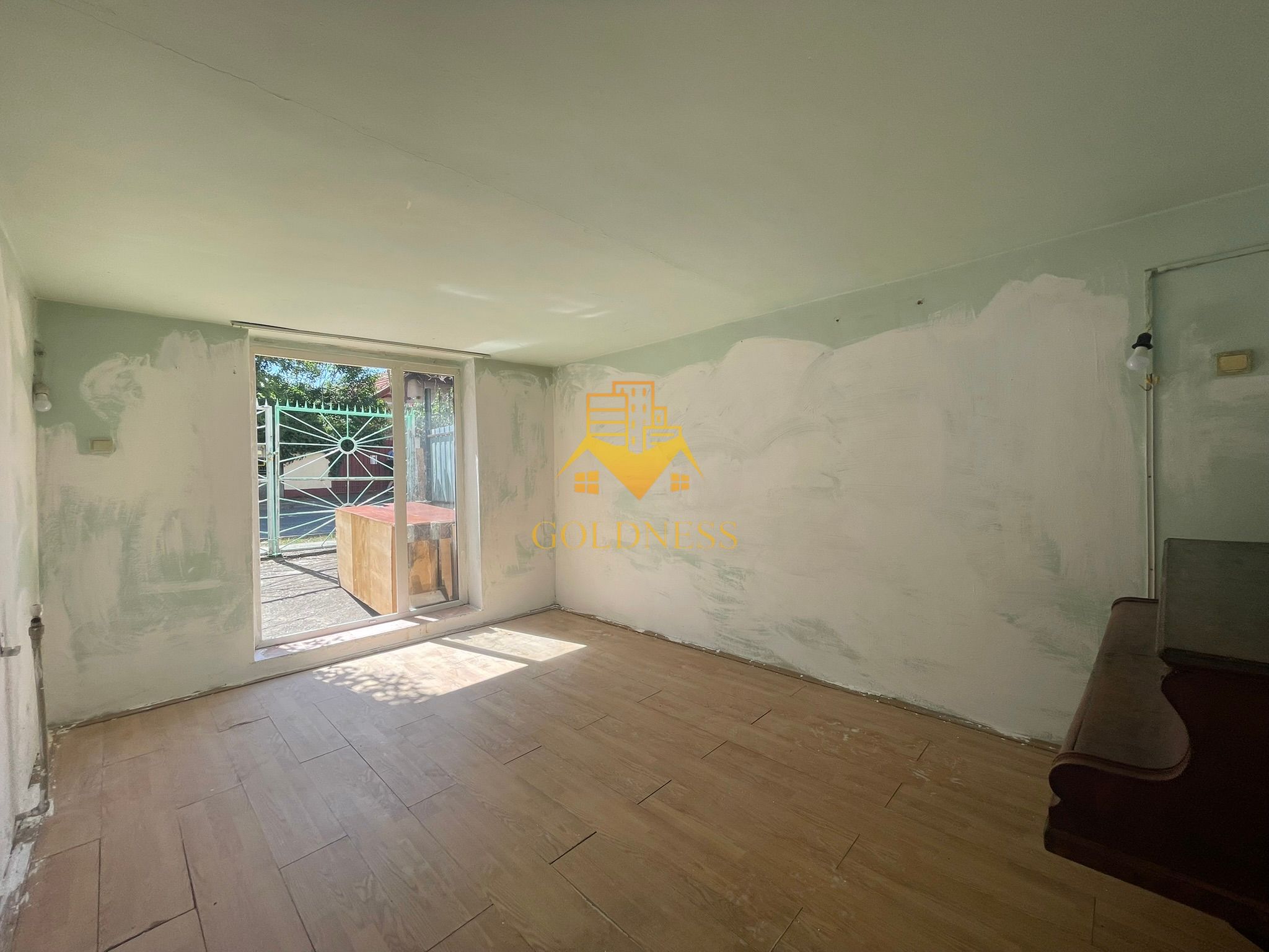 60 mp pe 2 nivele, curte proprie,parcare, Gruia| zona 7 Strazi — fotografia 3