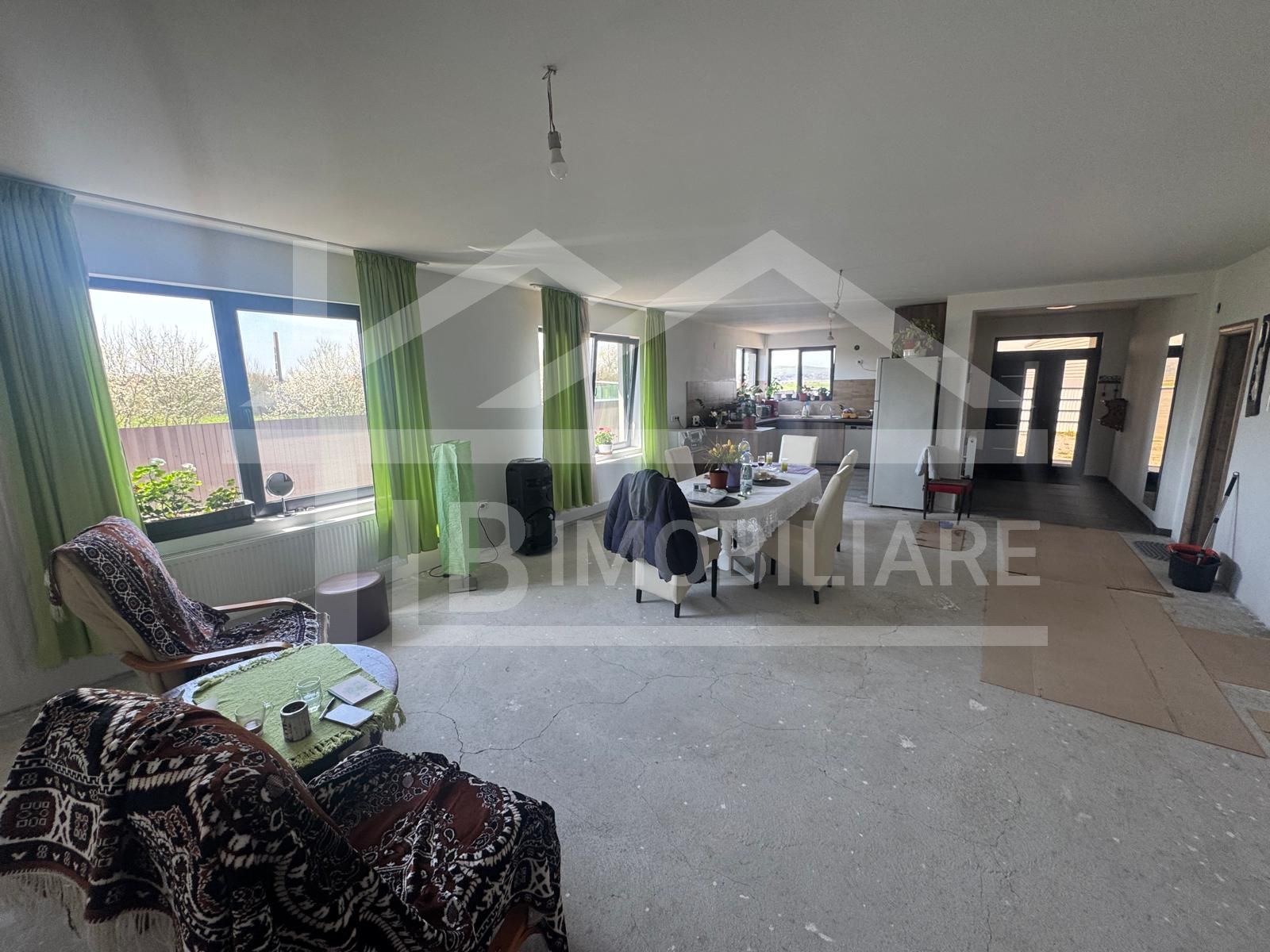 Casa individuala, 200 mp, 1399 mp teren, Zona Ernei — fotografia 7