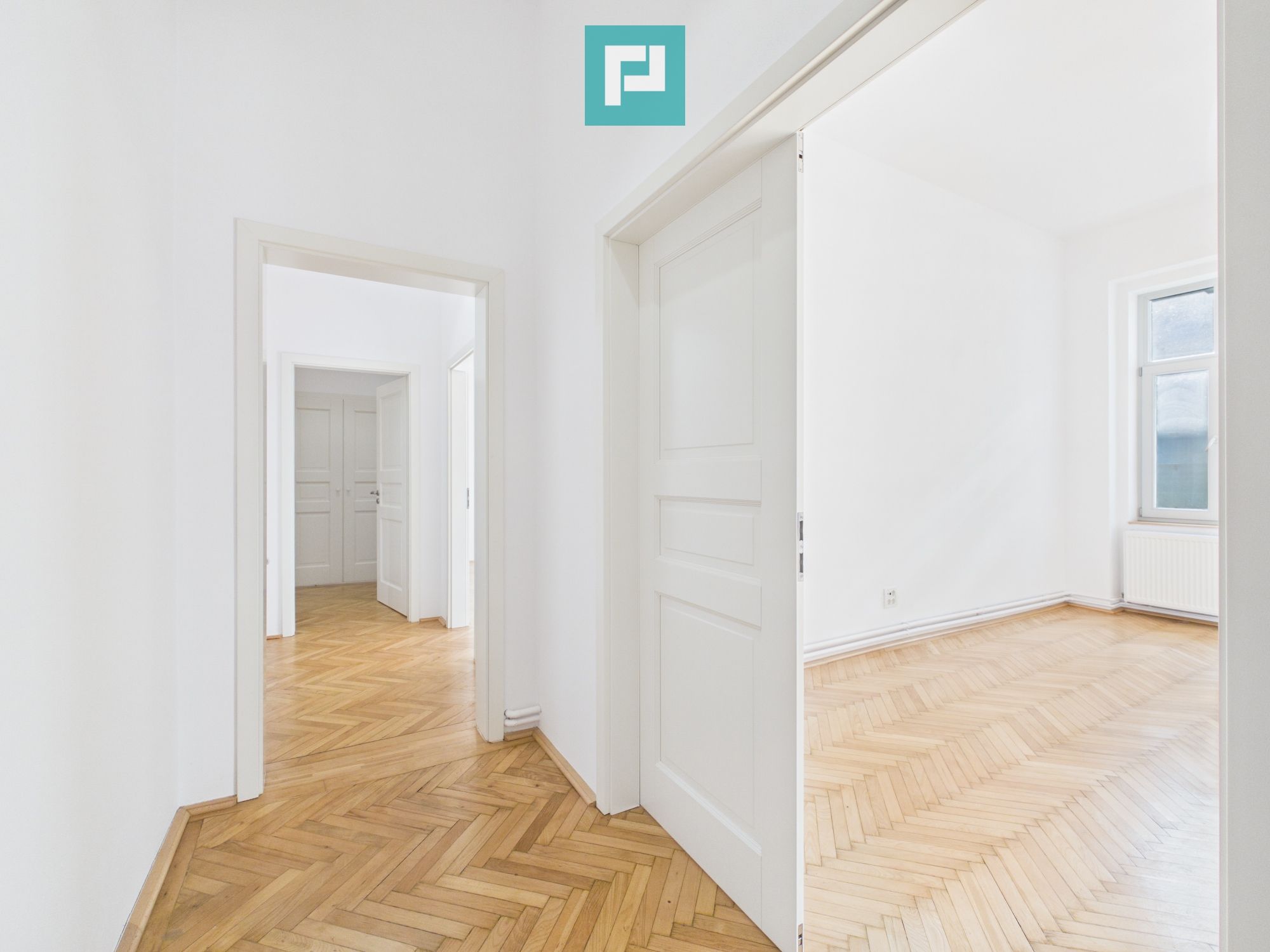 Spațiu de birouri | 3 camere | 107 mp | Central — fotografia 4