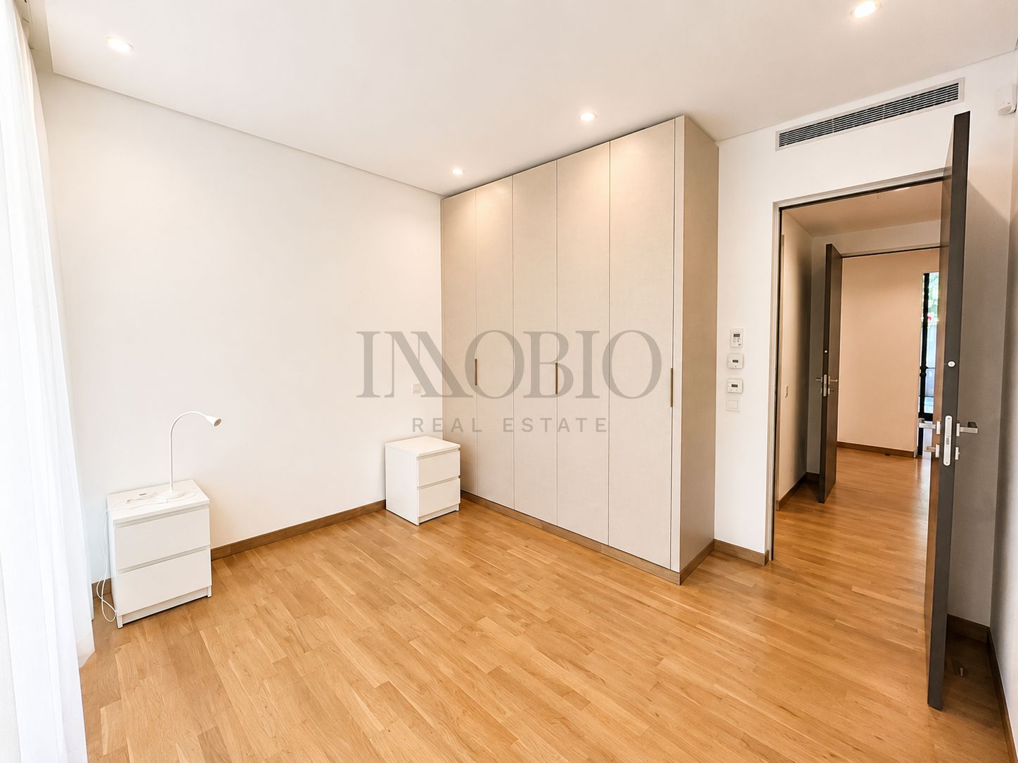 Apartament 4 camere cu curte generoasă — fotografia 7