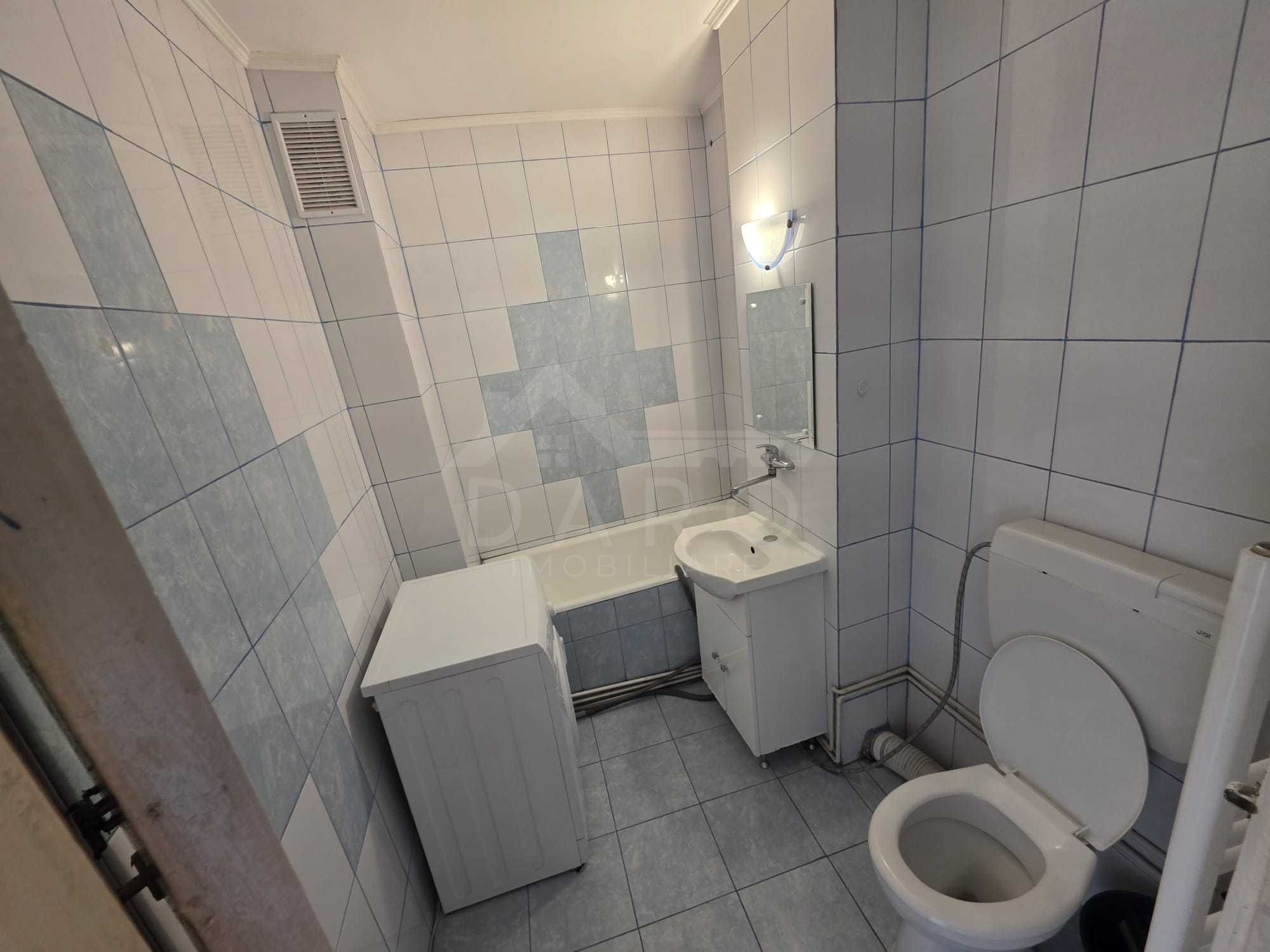 Apartament cu 2 camere, 51 m², Dâmbu Pietros – centrală proprie, mobilat și utilat — fotografia 3