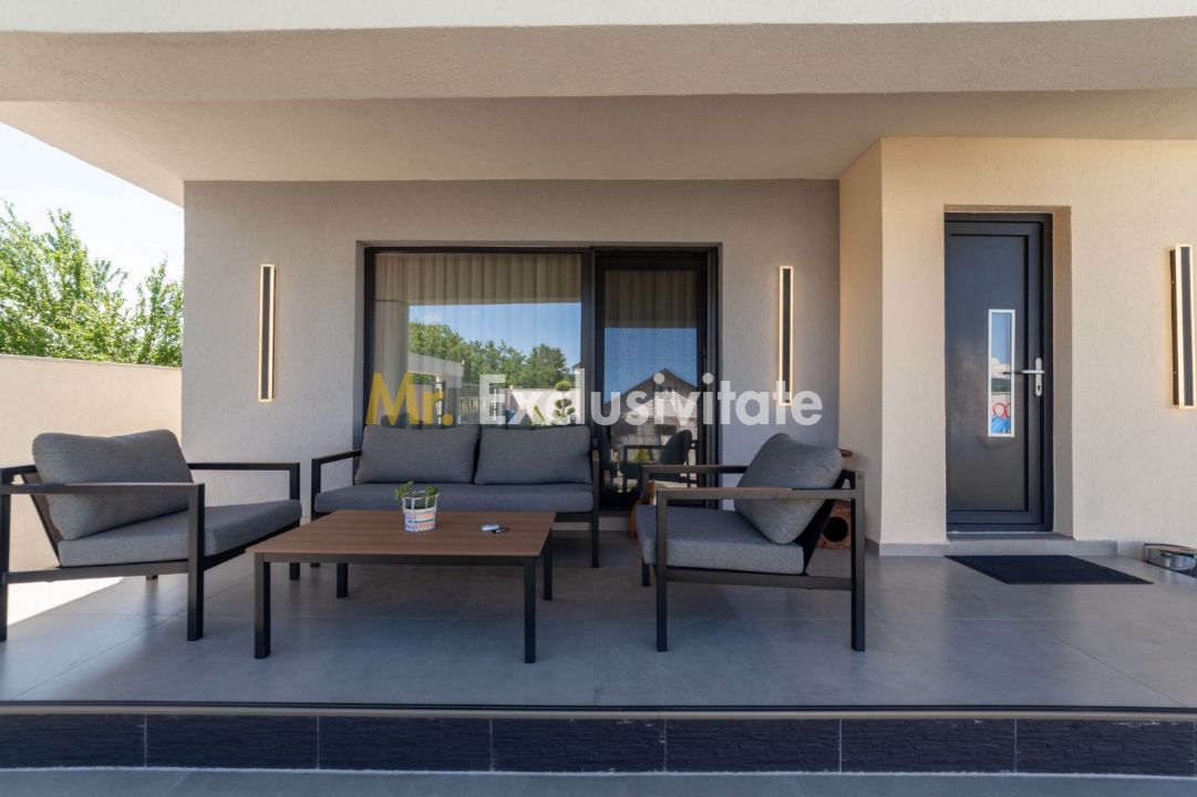 Casă de vânzare exclusivistă în Titesti, Arges — fotografia 2