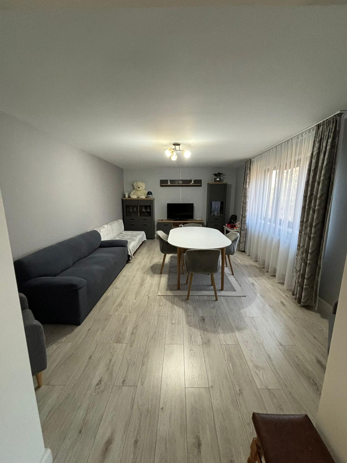 Casa 4 camere, Zona Centru