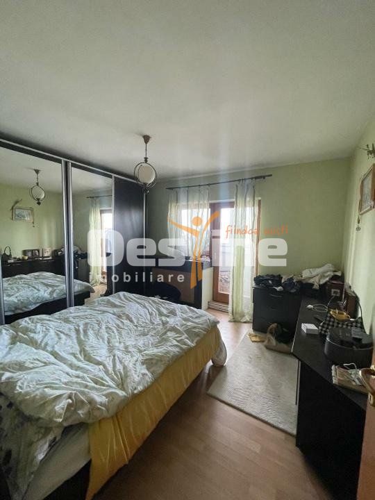 13 Septembrie | 4 camere | 94mp | et 8 | dec | 200.900 euro — fotografia 3