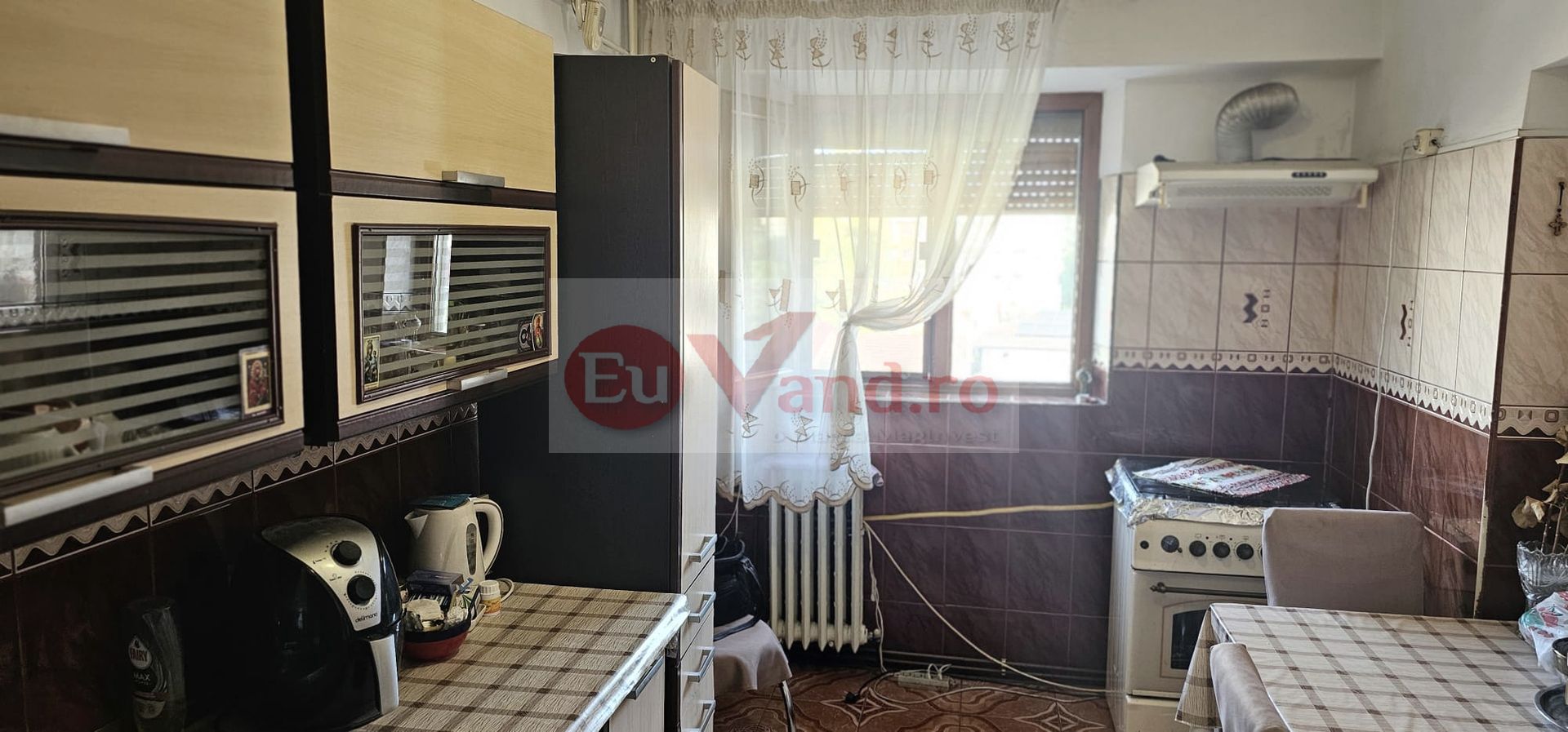 Apartament 2 camere de vanzare, IC Frimu, 57 mp, 2 balcoane, etaj 3/4 — fotografia 4