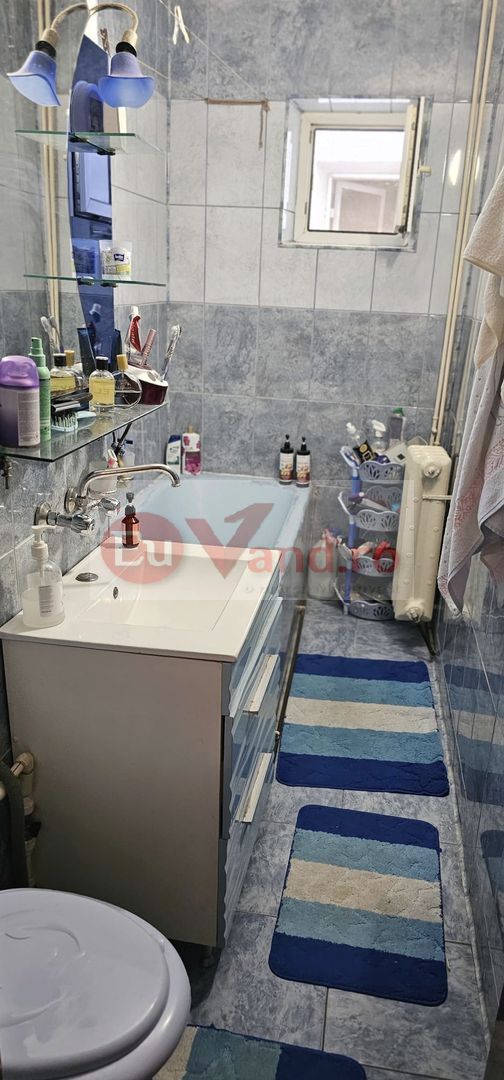 Apartament 2 camere de vanzare, IC Frimu, 57 mp, 2 balcoane, etaj 3/4 — fotografia 6