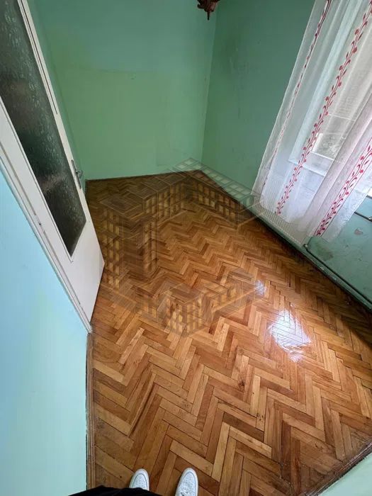 Apartament cu 2 camere, semidecomandat, zona Soarelui — fotografia 5