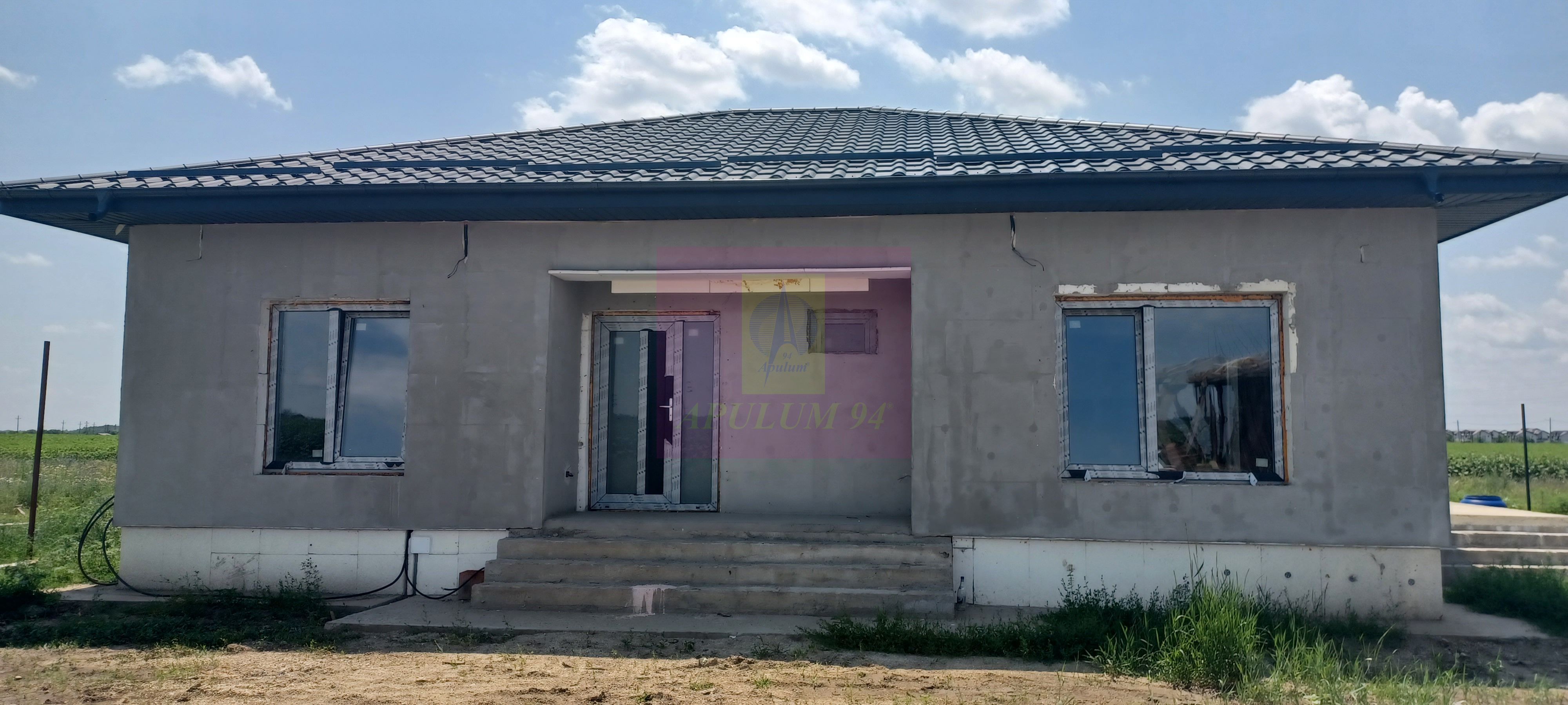 Casă nouă parter, 4 camere, curte 400mp, Săbăreni — fotografia 2