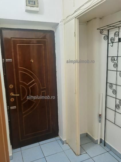Garsonieră  Aparatorii Patriei Etaj Intermediar — fotografia 4