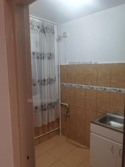 Garsonieră  Aparatorii Patriei Etaj Intermediar — fotografia 5