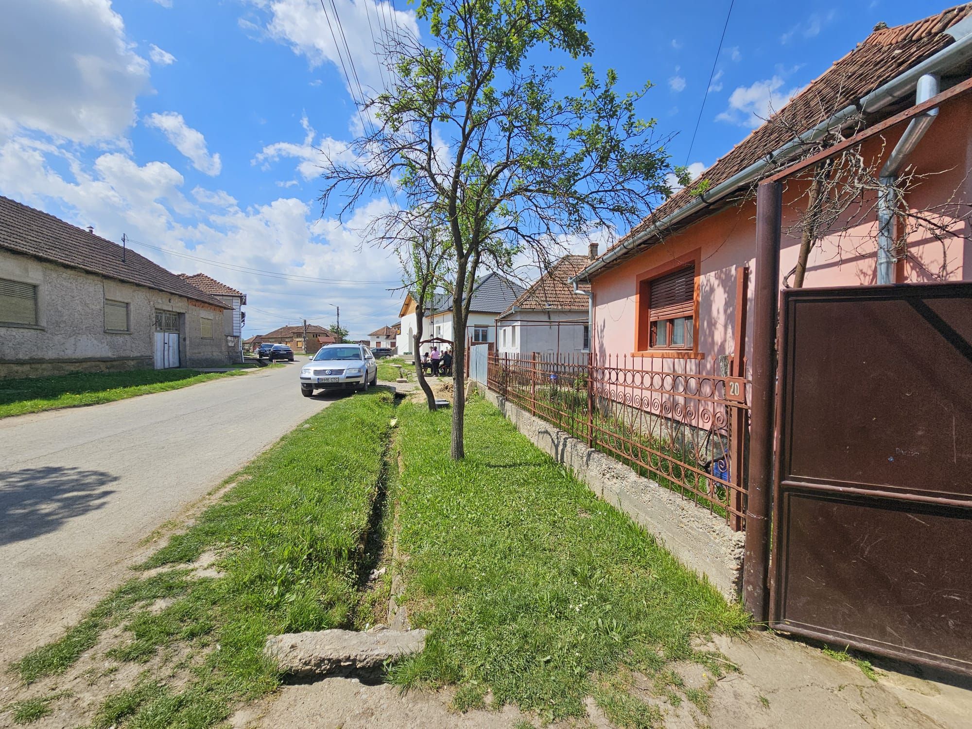 Casa la tara in Rogoz, Bihor, teren 1427 mp, acces auto - Vanzare — fotografia 3
