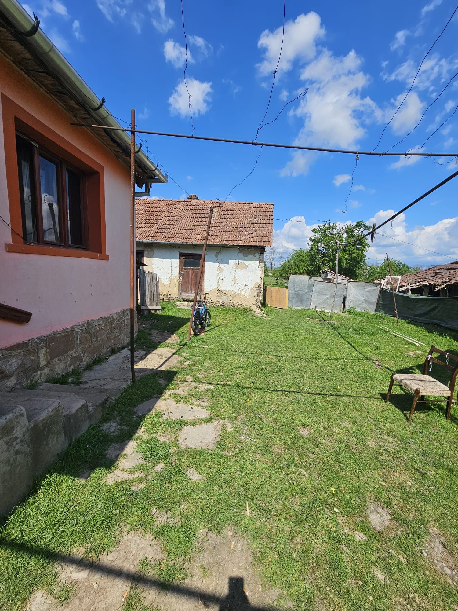 Casa la tara in Rogoz, Bihor, teren 1427 mp, acces auto - Vanzare — fotografia 5