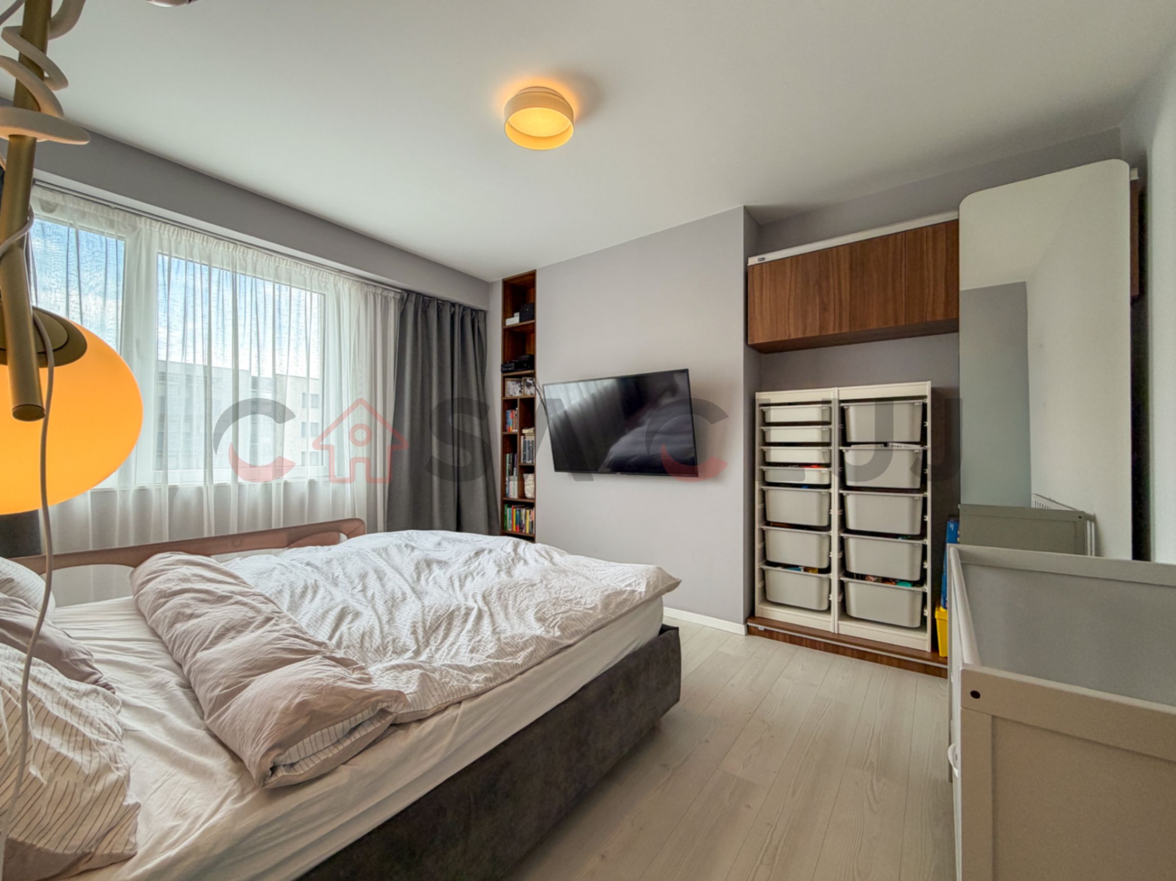 4 camere la cheie, pe 2 niveluri, Soporului! — fotografia 3