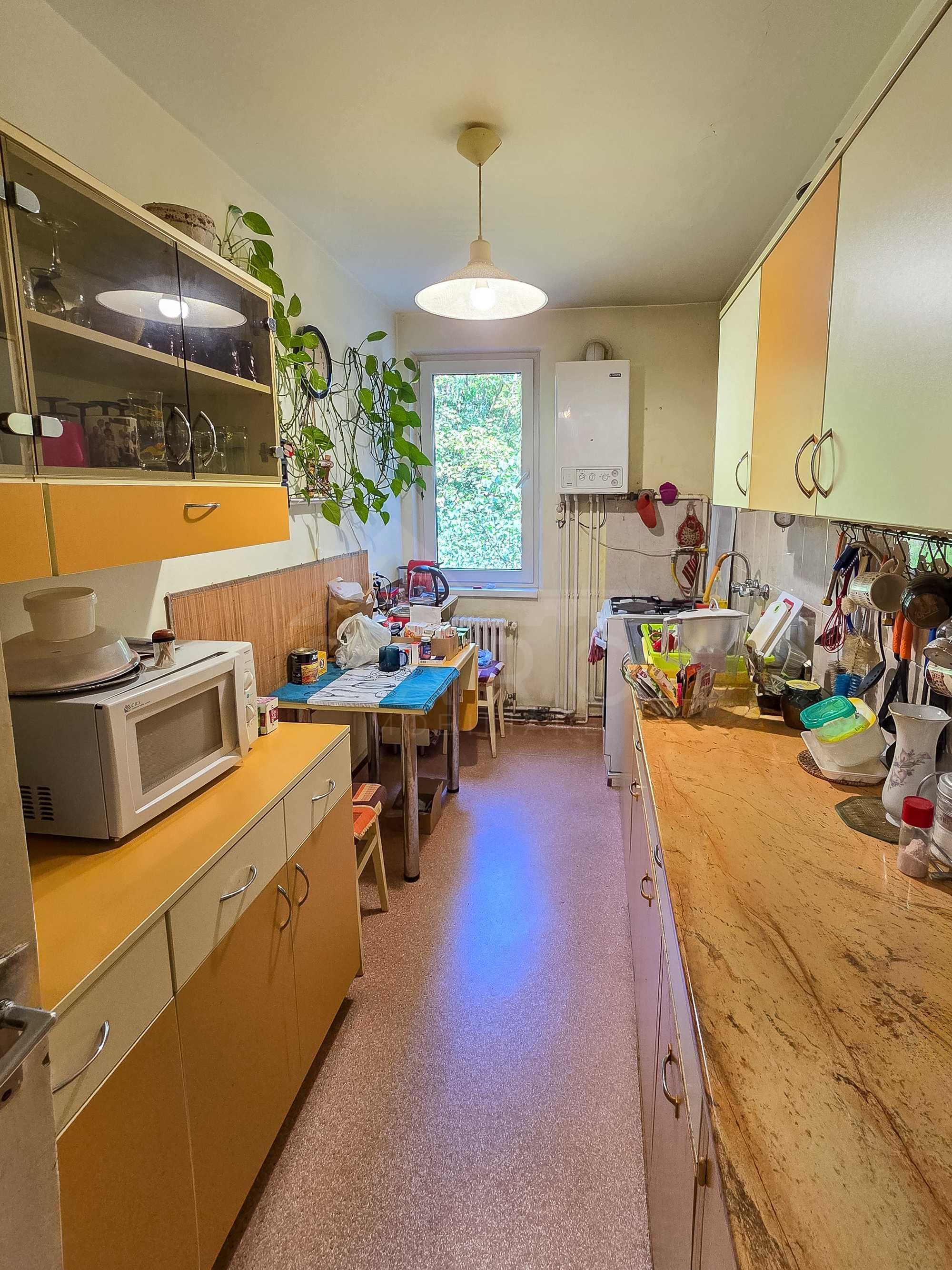 Apartament cu 3 camere in zona Cornisa, 7 Noiembrie , pe Romanu Vivo — fotografia 4