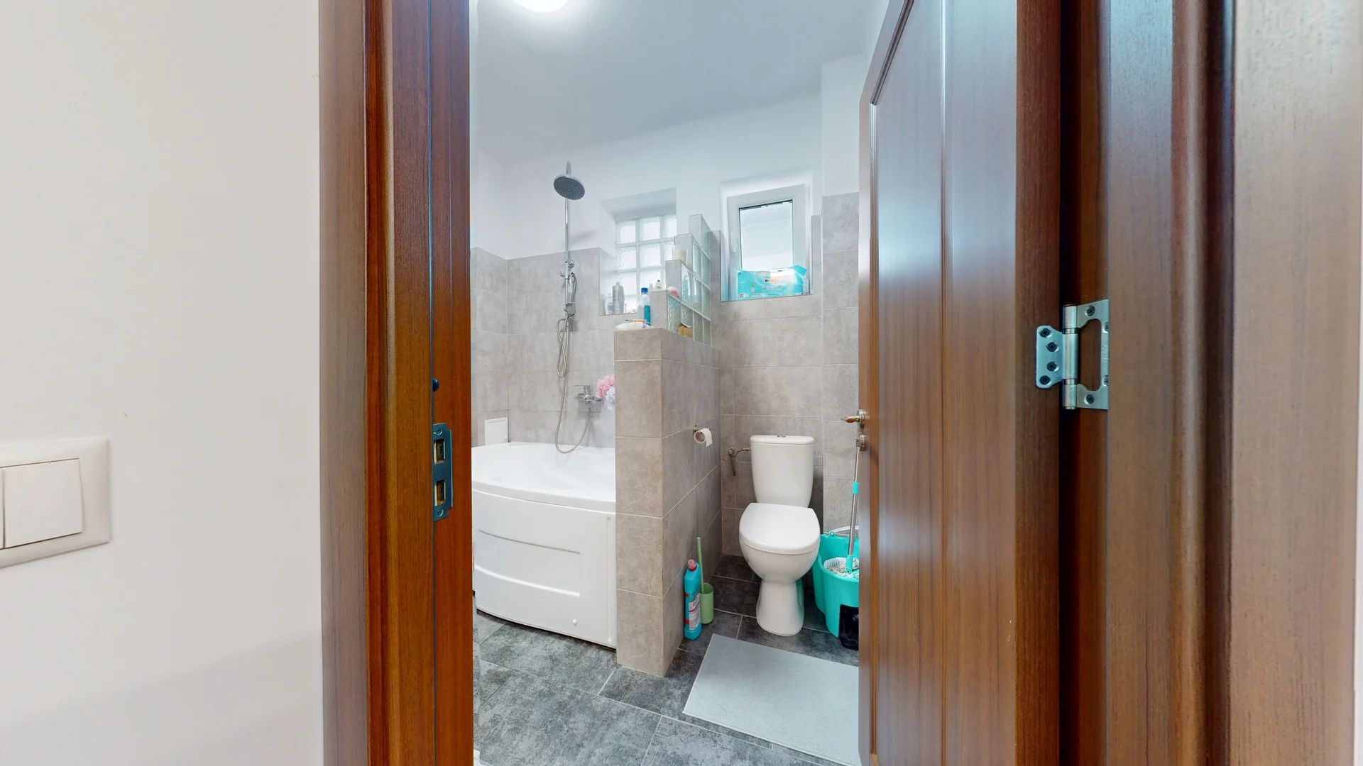 Apartament decomandat langa liceul de informatica,vanzare sau schimb — fotografia 9