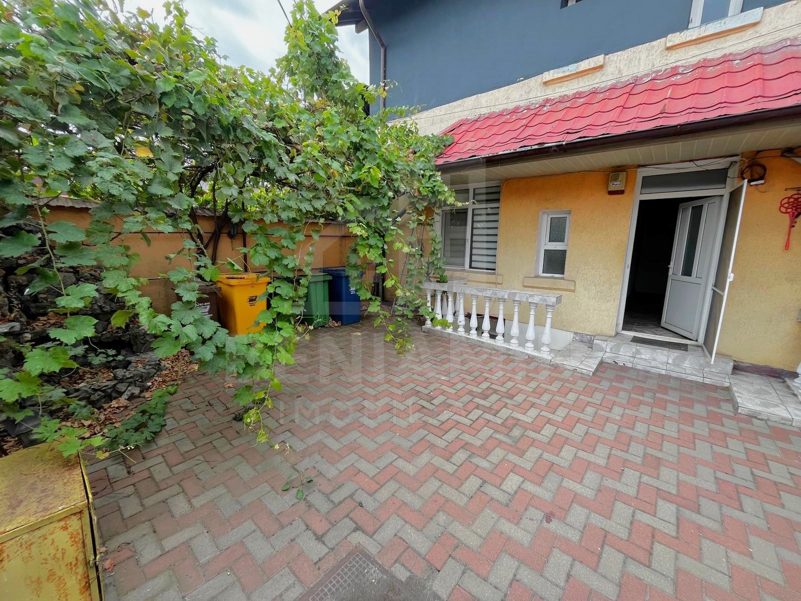 Casa 63mp- 2 Camere-Curte 65mp- Centrala Termica-AC-Zona Autogara