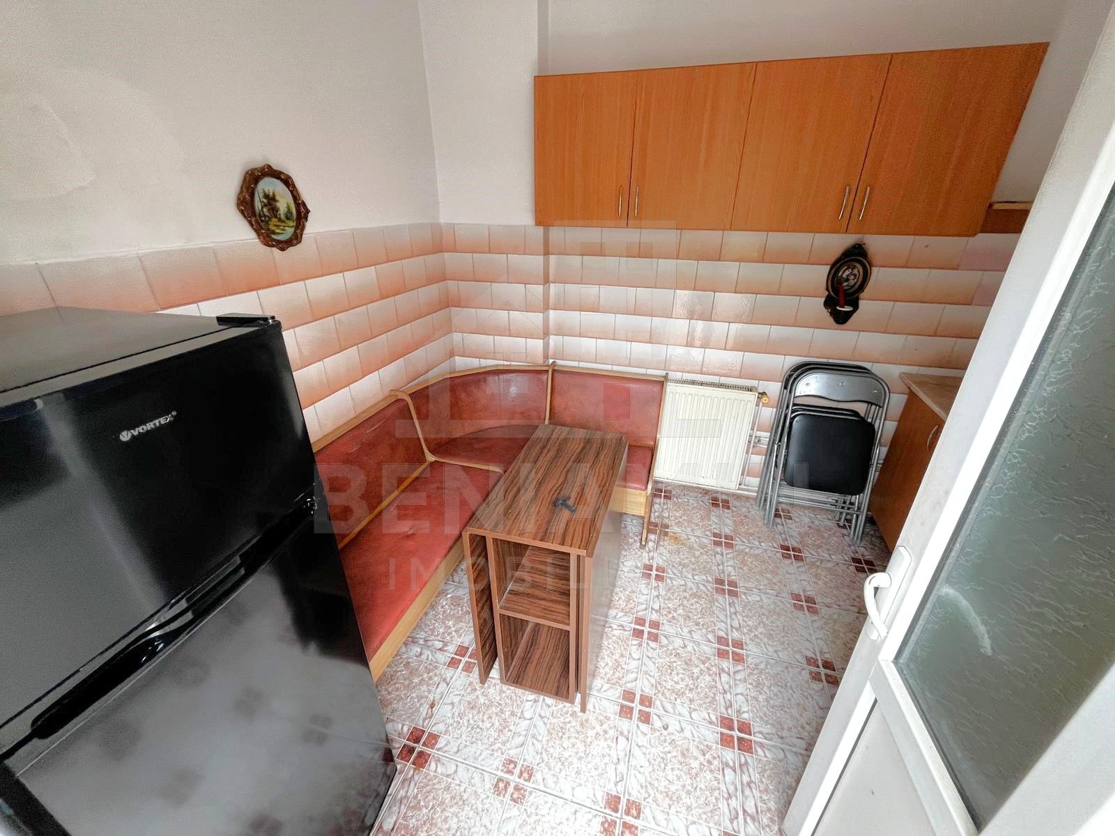 Casa 63mp- 2 Camere-Curte 65mp- Centrala Termica-AC-Zona Autogara — fotografia 5