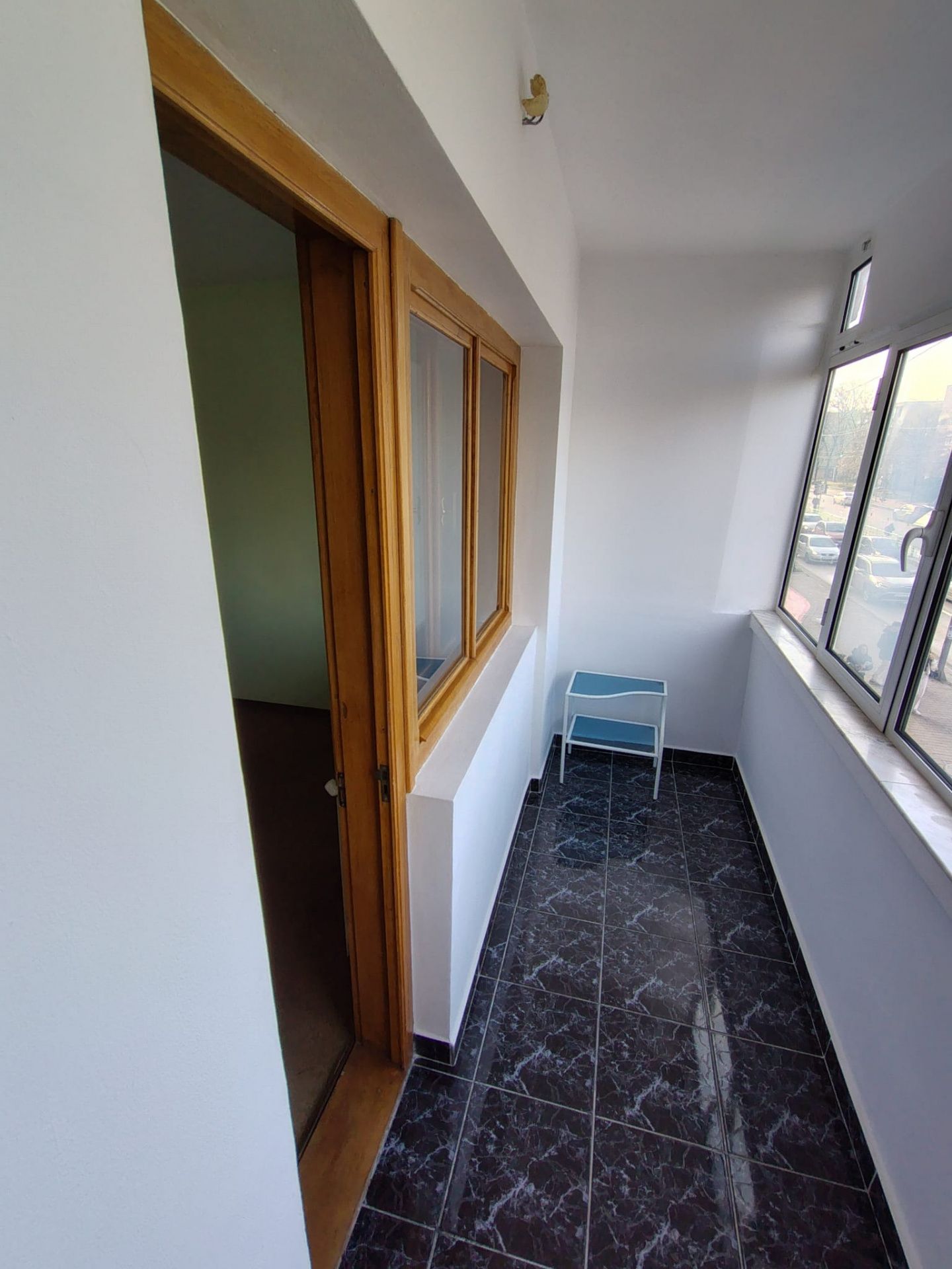 Apartament de vânzare, zona PODU ROȘ, 3 camere, semidecomandat, etaj 1 — fotografia 11