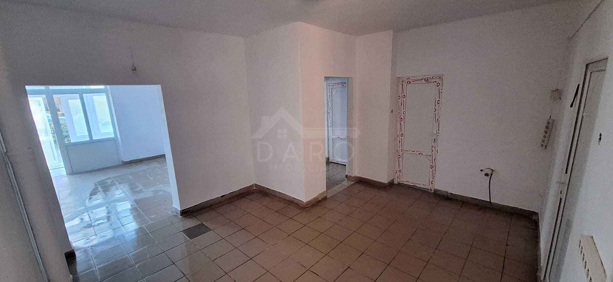 Închiriez spațiu comercial în centrul din Cristești – 75 mp — fotografia 2