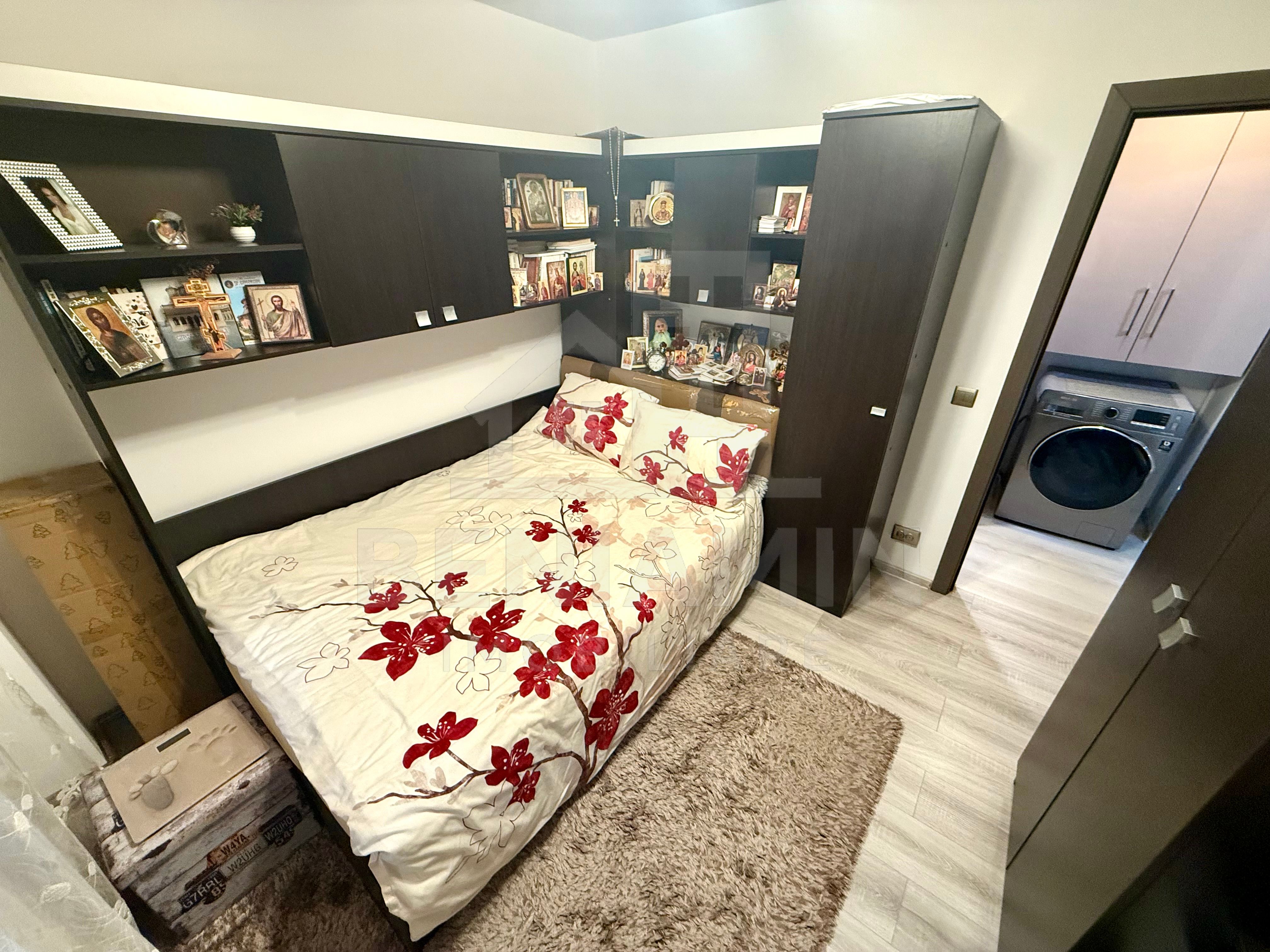 2 camere - parter -  44mp - centrala proprie - renovat - Craiovita — fotografia 3