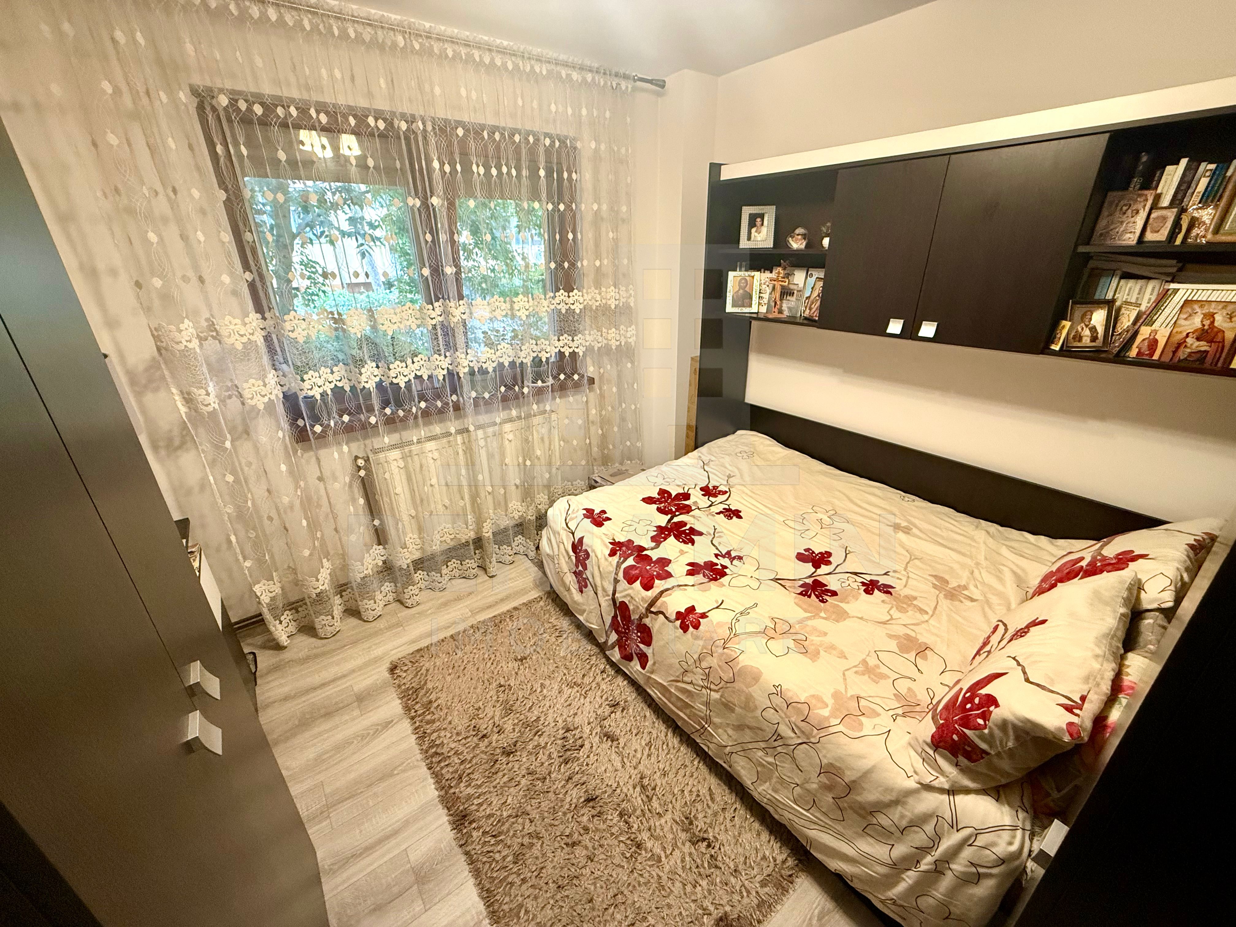 2 camere - parter -  44mp - centrala proprie - renovat - Craiovita — fotografia 4