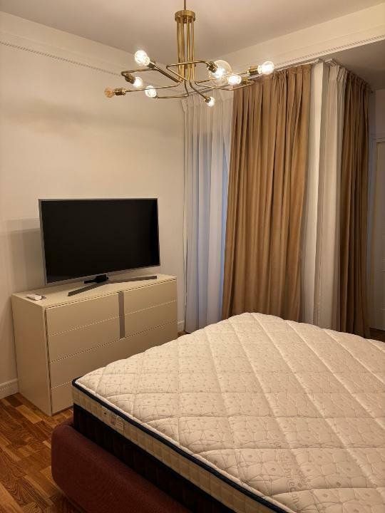 Apt 2 cam Victoriei, design interbelic şi finisaje de lux. — fotografia 5