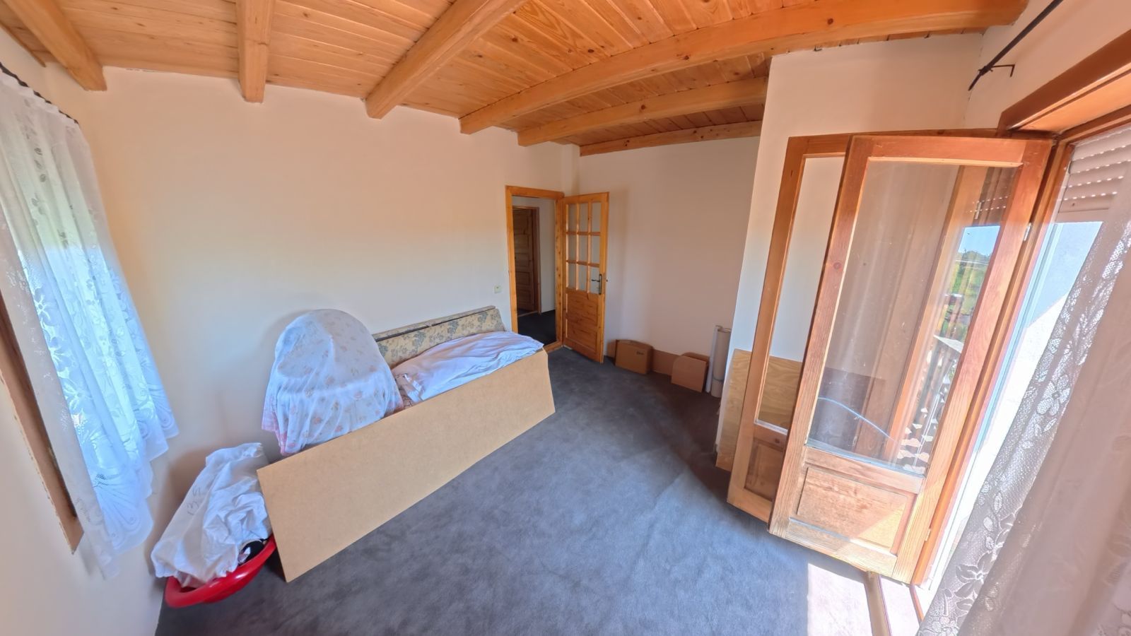 Casă cu 3 dormitoare și teren de 4.836 mp, Viile Satu Mare — fotografia 9