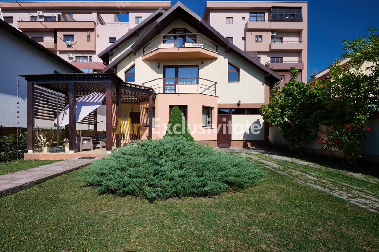 Casa + 305 mp teren curte proprie in zona rezidentiala Gavana