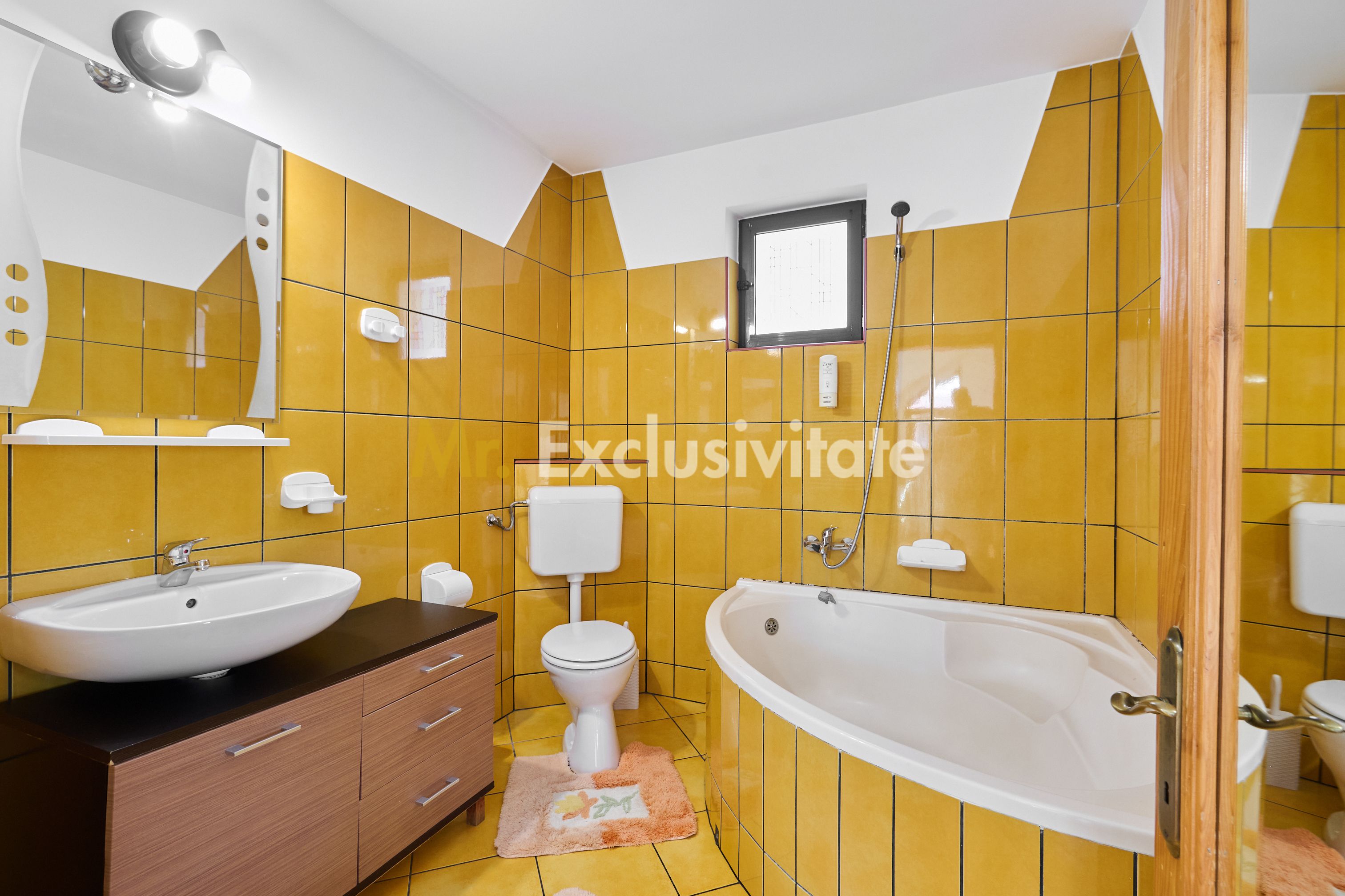 Casa + 305 mp teren curte proprie in zona rezidentiala Gavana — fotografia 10