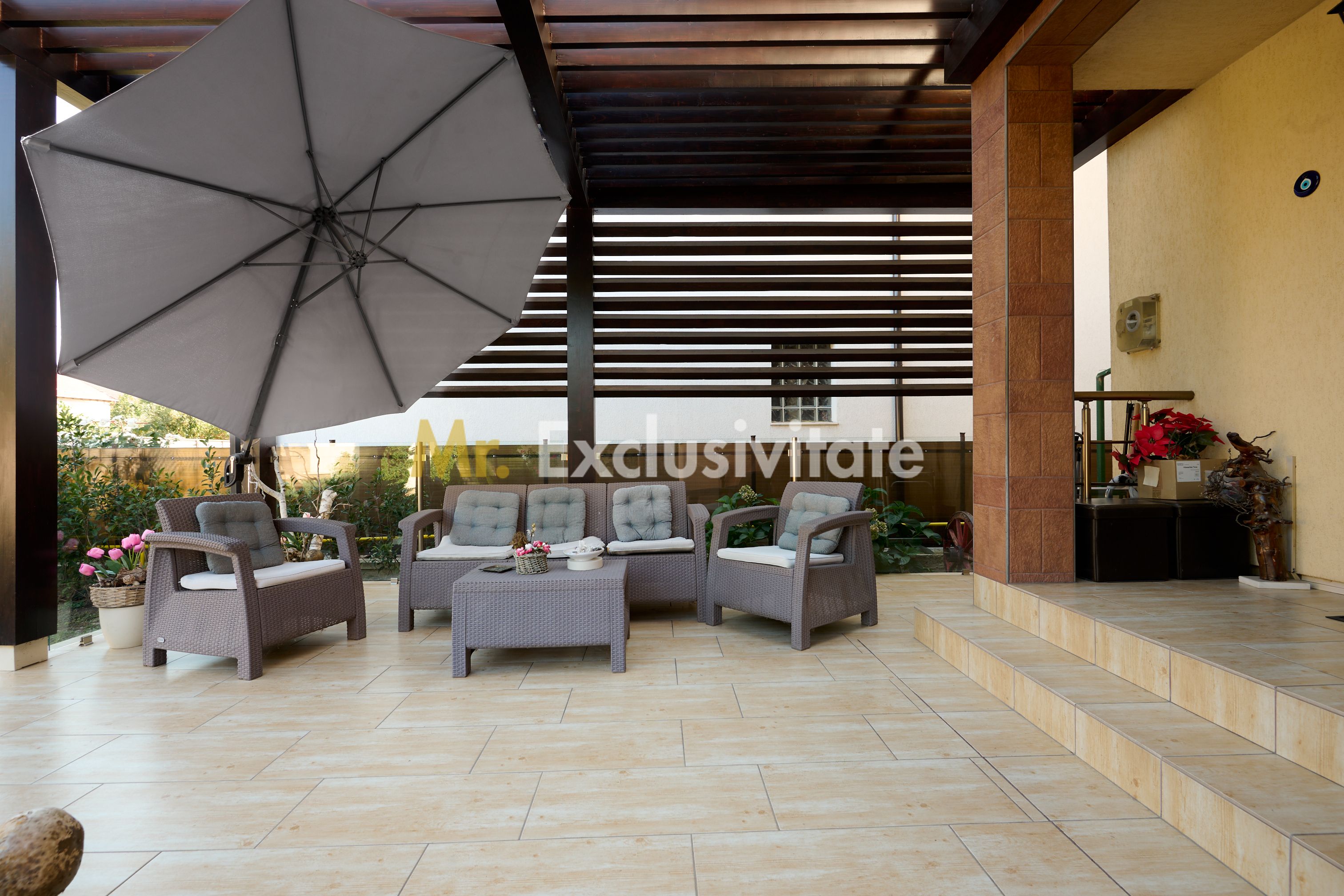Casa + 305 mp teren curte proprie in zona rezidentiala Gavana — fotografia 13