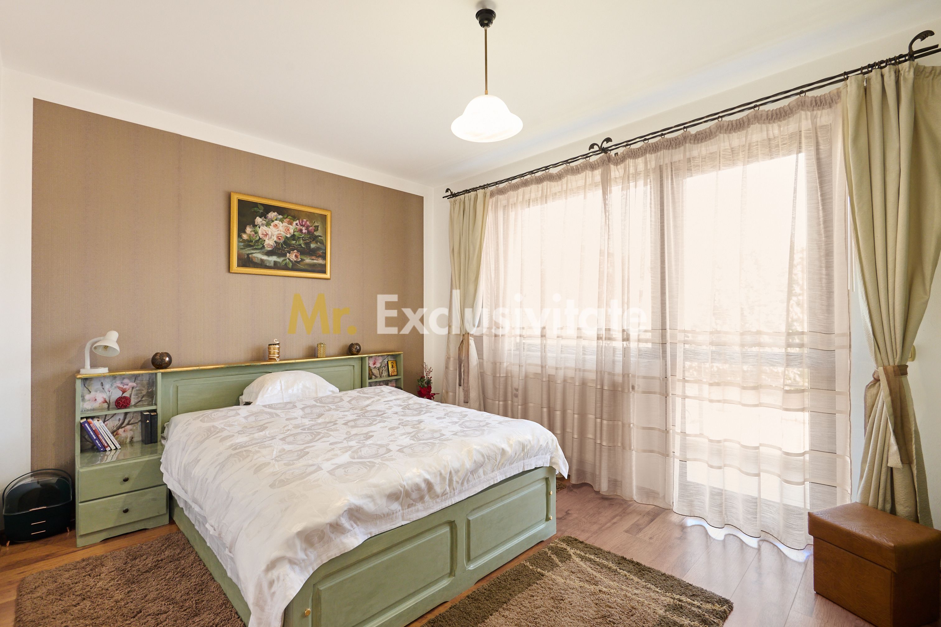 Casa + 305 mp teren curte proprie in zona rezidentiala Gavana — fotografia 5