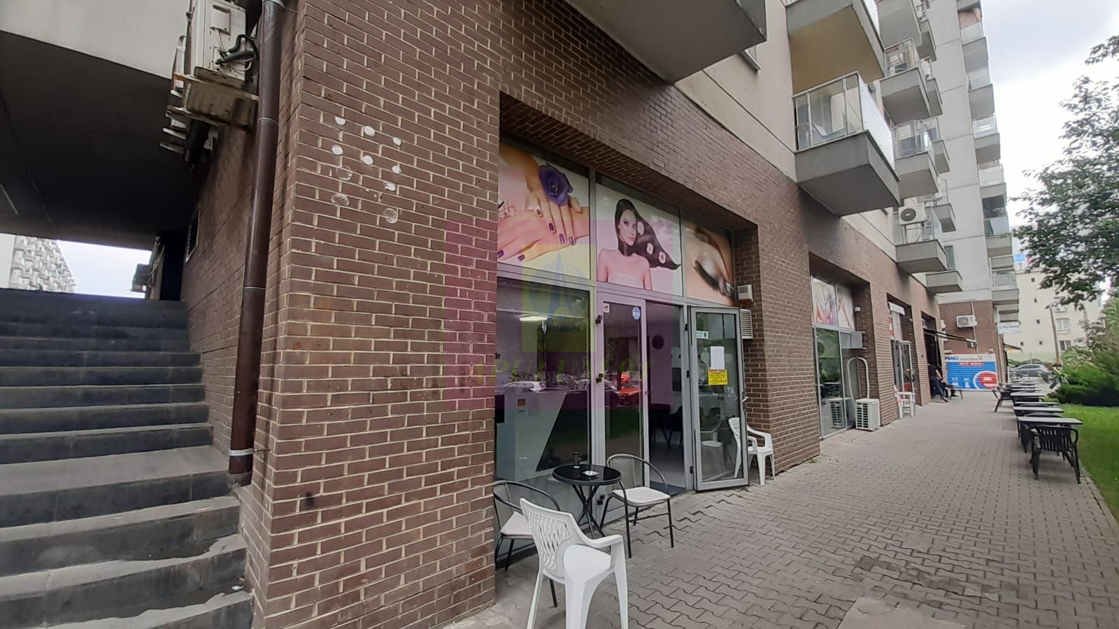 Spatiu Comercial Stradal Șoseaua Colentina zona Teiul Doamnei Suveica — fotografia 3