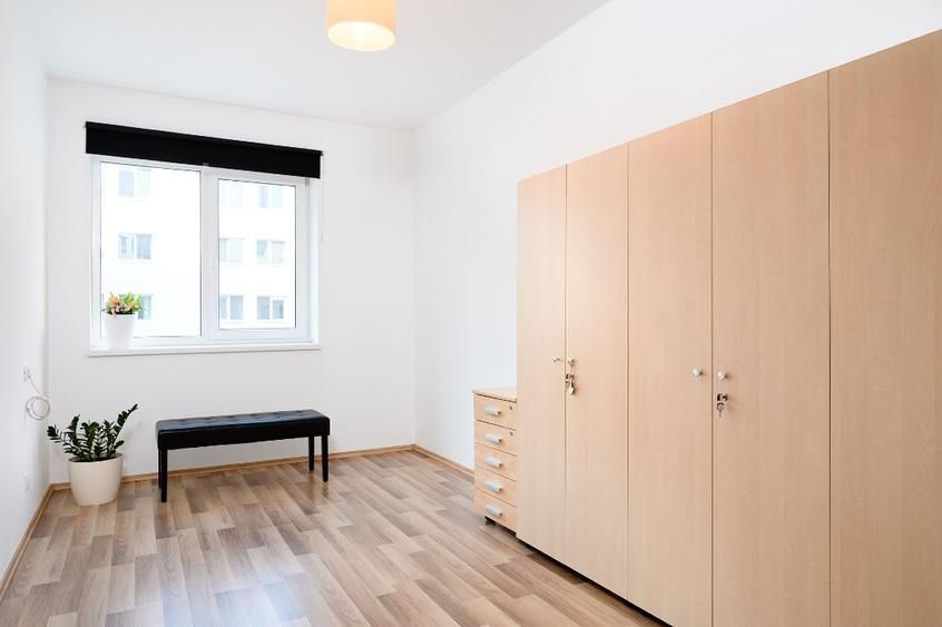 Vanzare Apartament 3 camere Zona Vitan Barzesti — fotografia 7