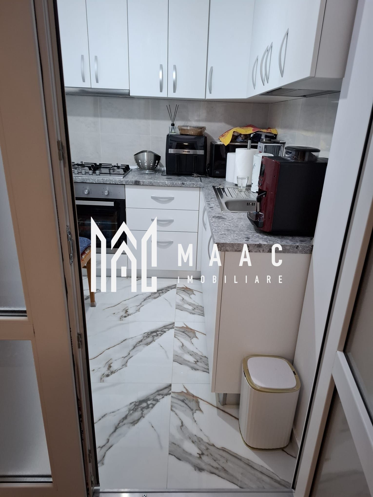 Apartament modern 3 camere de vânzare | 68 mp | Parcare inclusă — fotografia 4