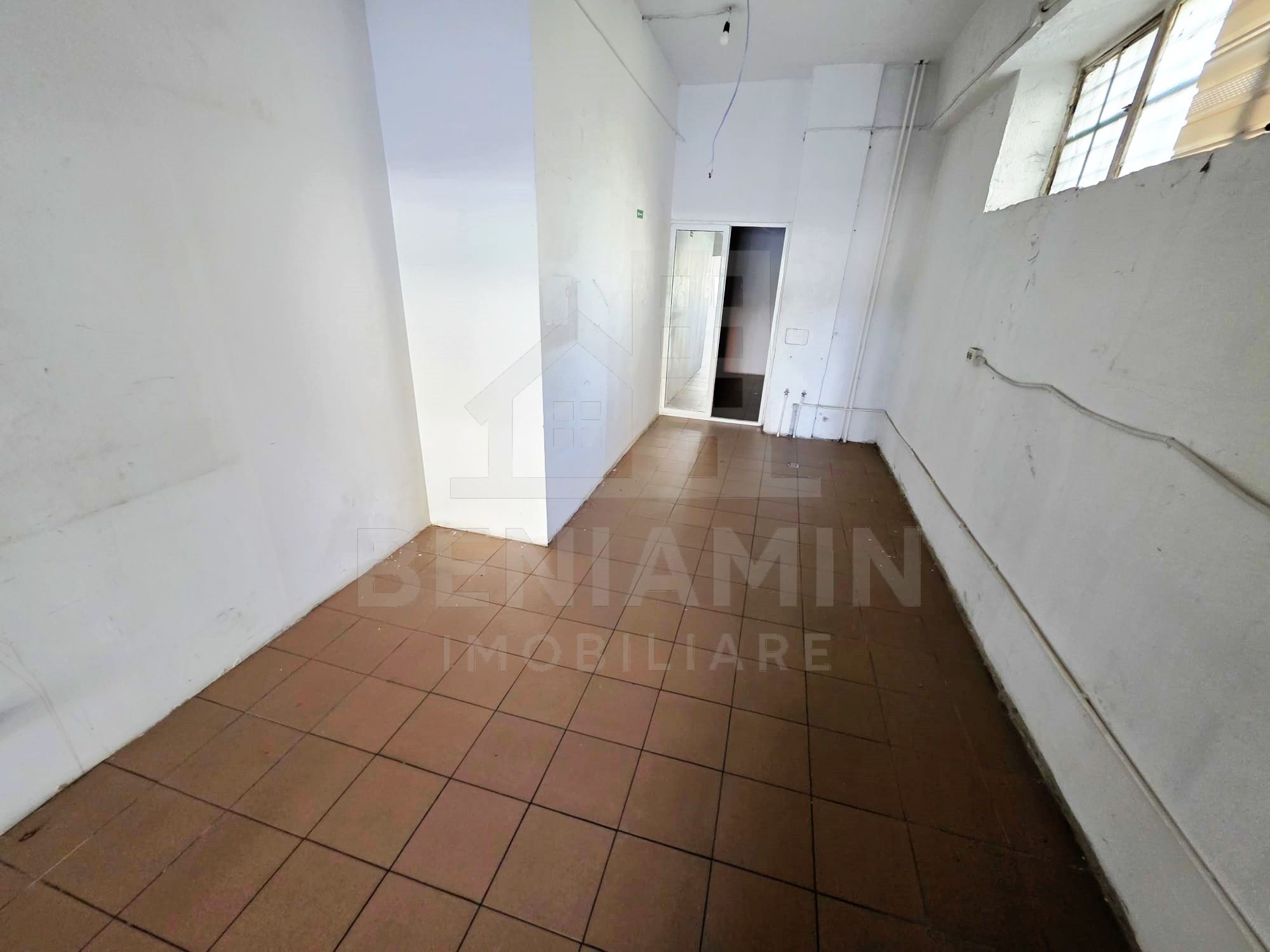 Spatiu Comercial-90mp-Parter-Calea Bucuresti-Disponibil Imediat — fotografia 4