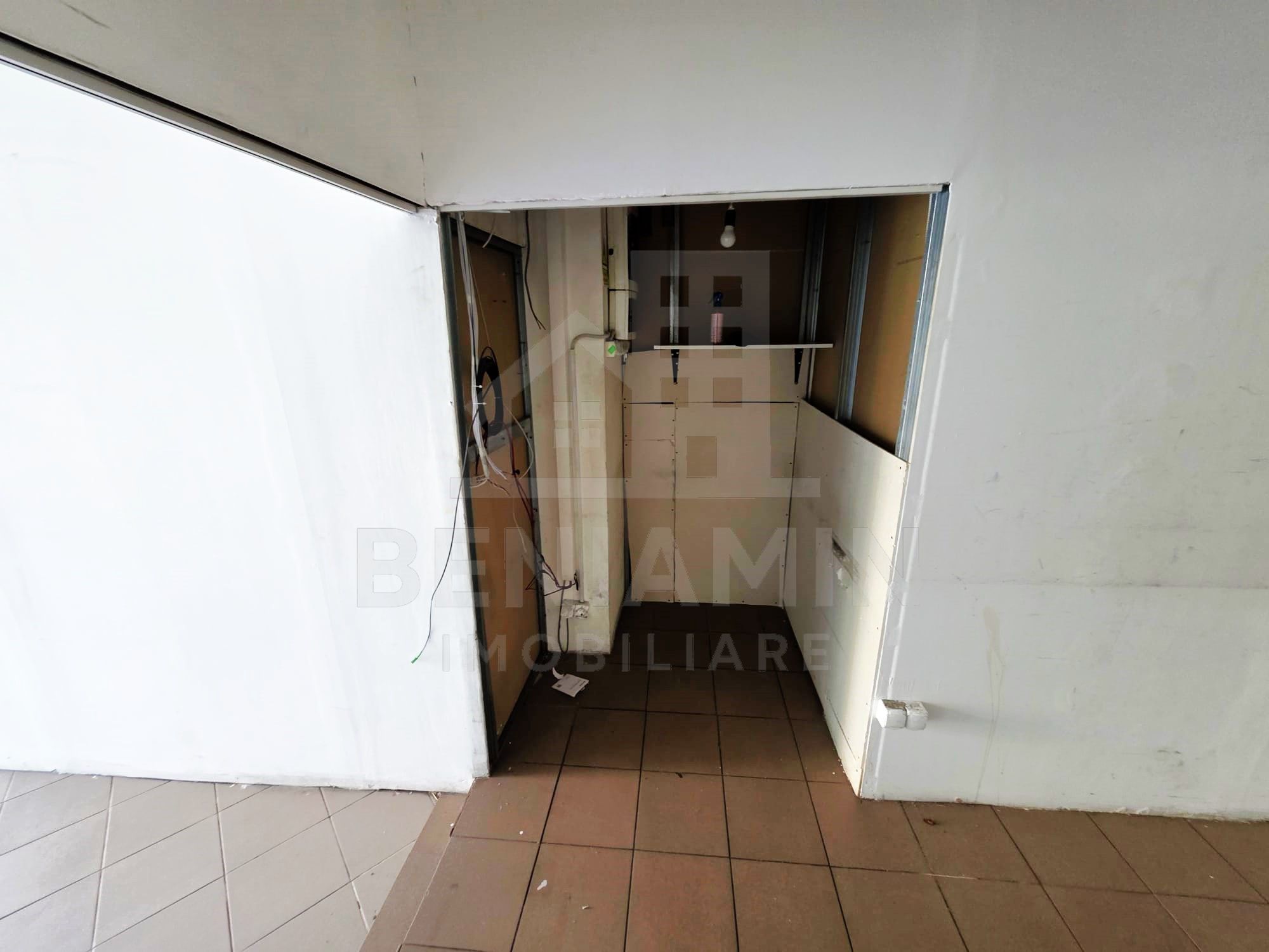 Spatiu Comercial-90mp-Parter-Calea Bucuresti-Disponibil Imediat — fotografia 5