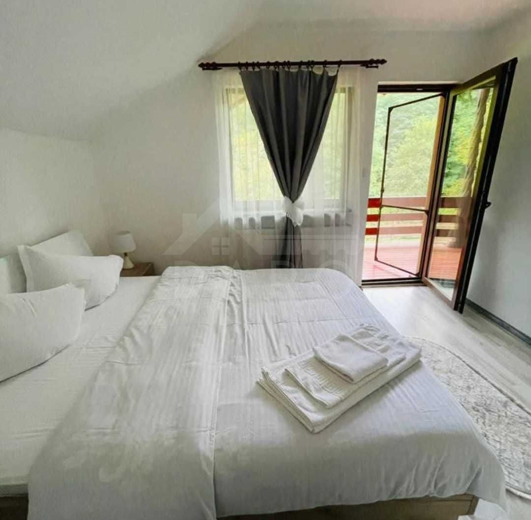 Vand sau schimb casa Campu Cetatii din caramida si lemn — fotografia 5