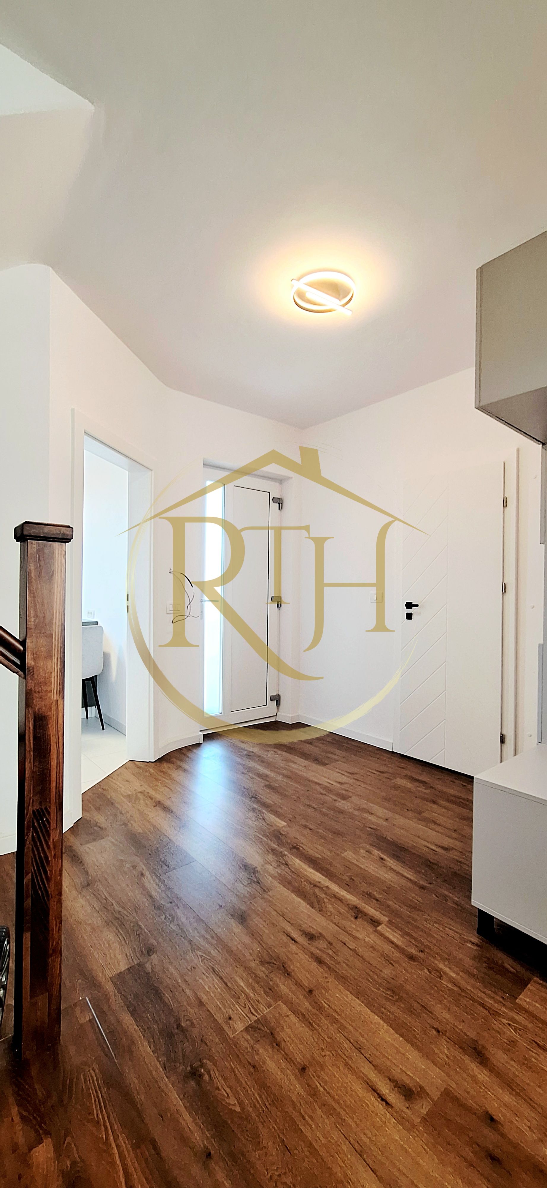Oferim spre vanzare Casa tip Duplex, situata in Giroc in apropiere de DAF — fotografia 4