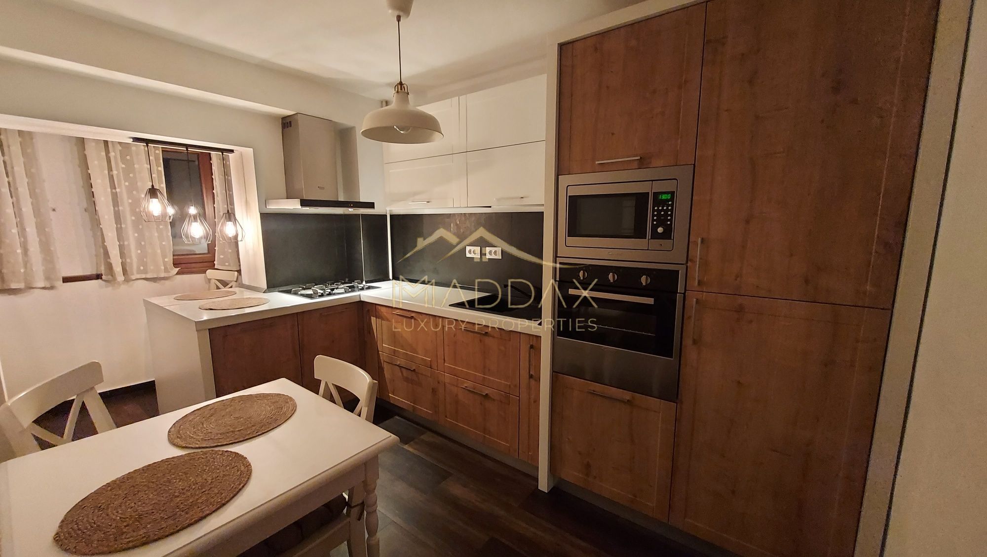 Bulevardul Libertății Nr. 1 – Ultra-Central Premium |  3 Camere Decomandat — fotografia 8