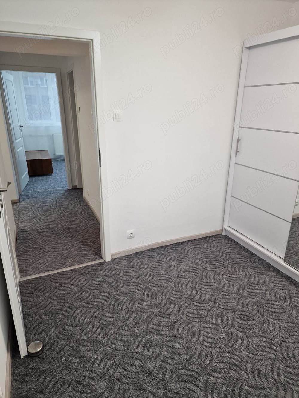 Vanzare Apartament 3 camere renovat & mobilat — fotografia 6