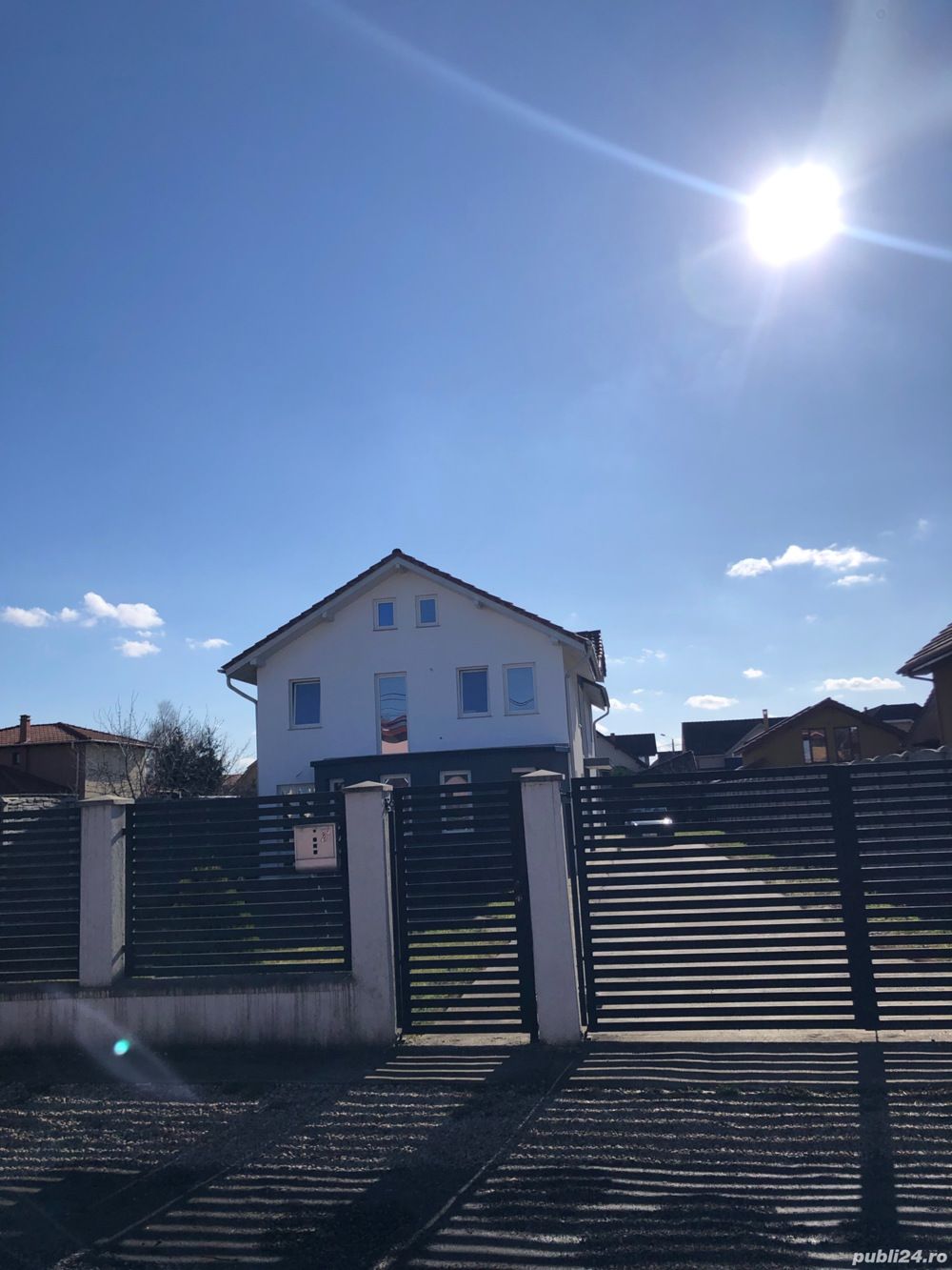 BRASADAS vinde casa în zona Micro 17 teren 9.5 ari 240mp. — fotografia 3