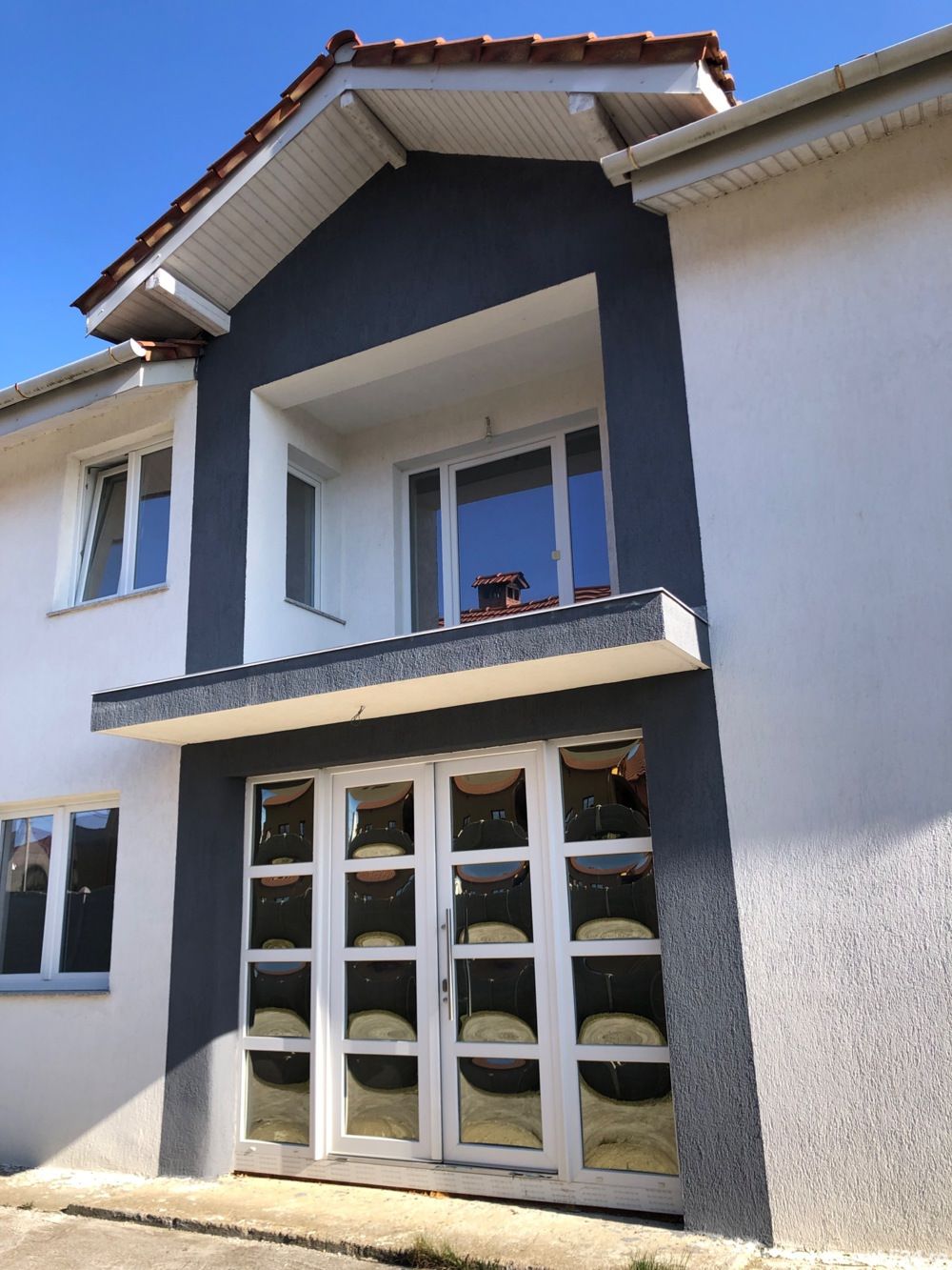 BRASADAS vinde casa în zona Micro 17 teren 9.5 ari 240mp. — fotografia 4