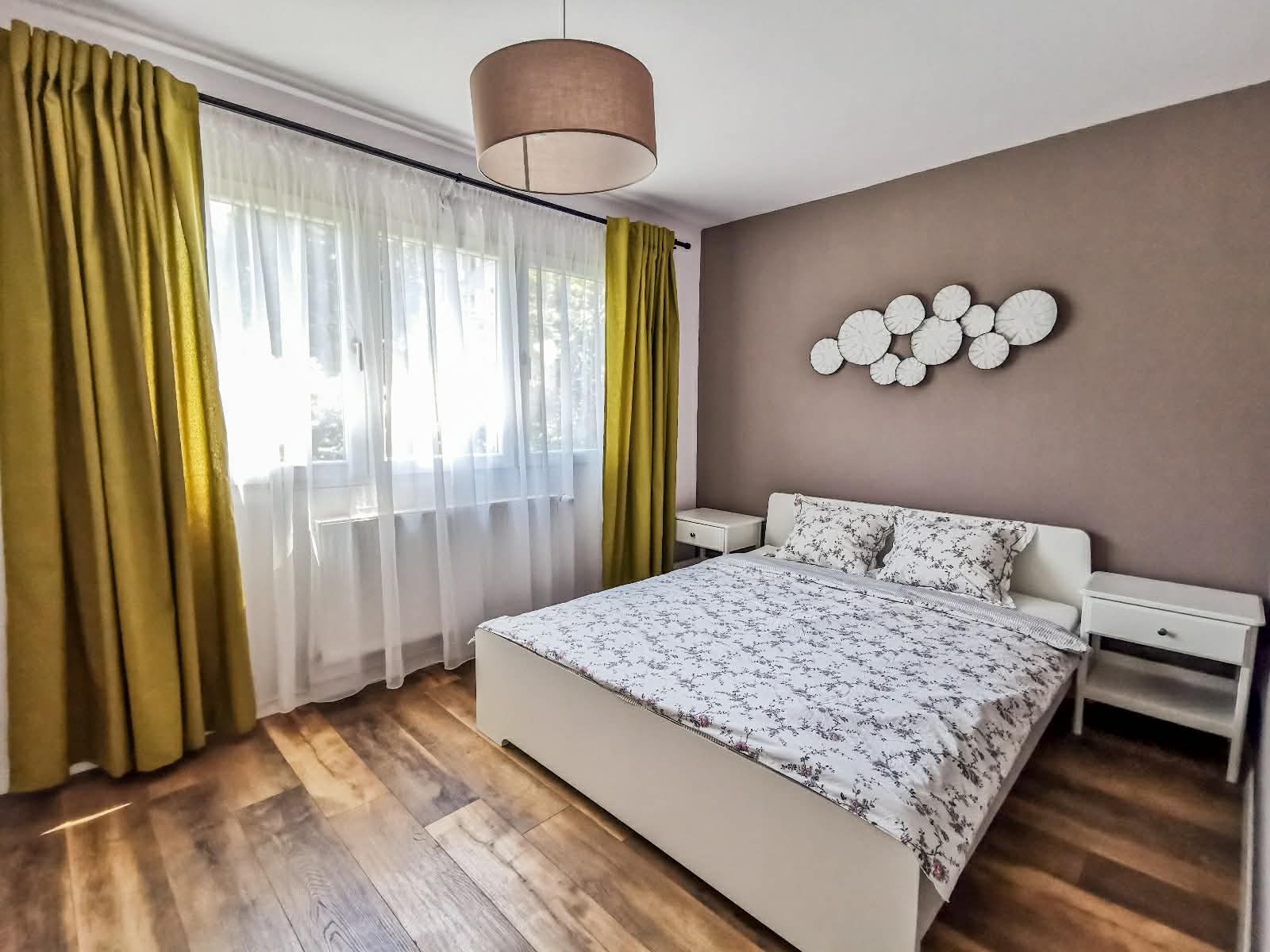 Apartament cu 3 camere / zona Gheorghe Lazar — fotografia 3