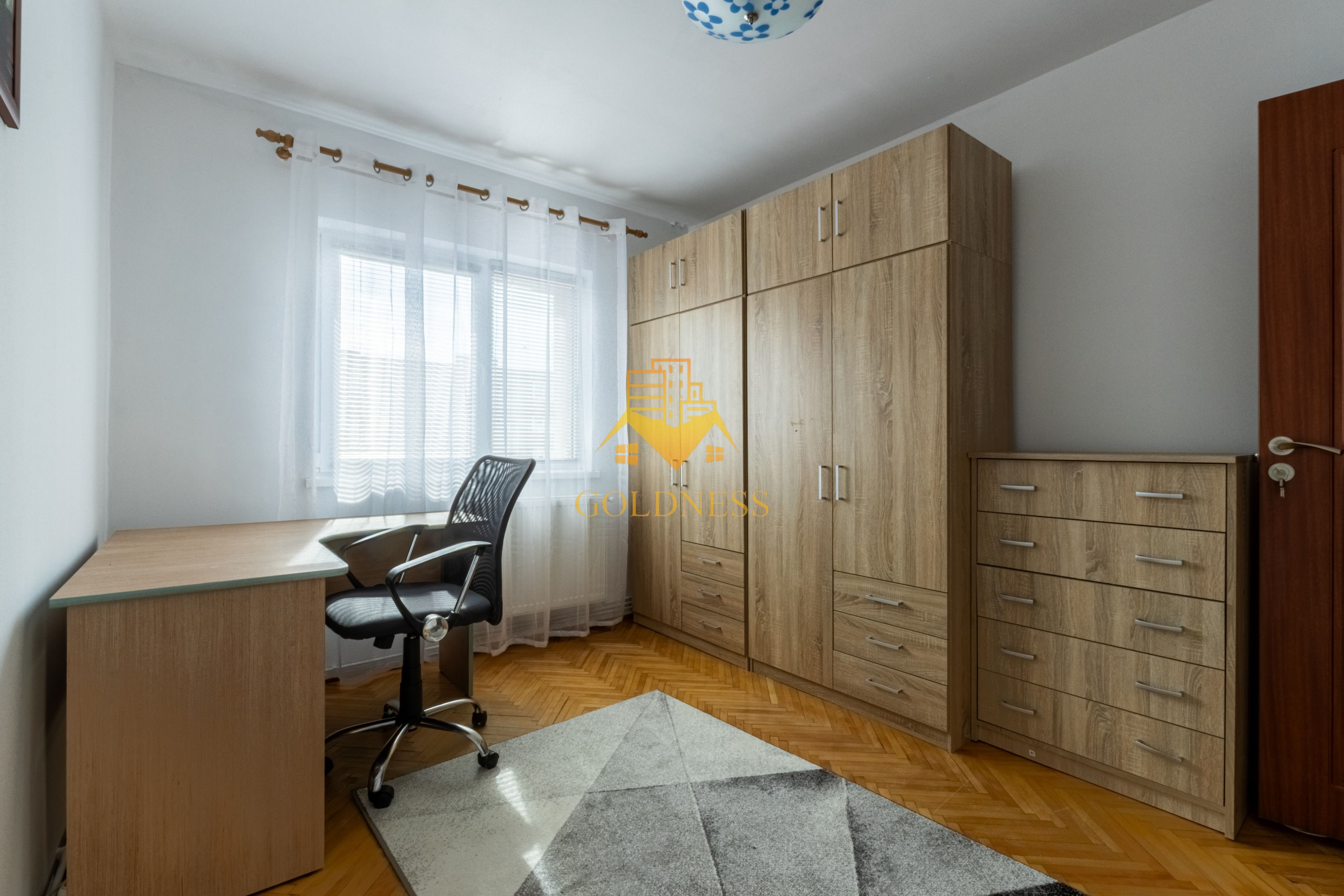 3 camere, decomandate, parcare, Zona Pta. Cipariu,Nicolae Titulescu — fotografia 3