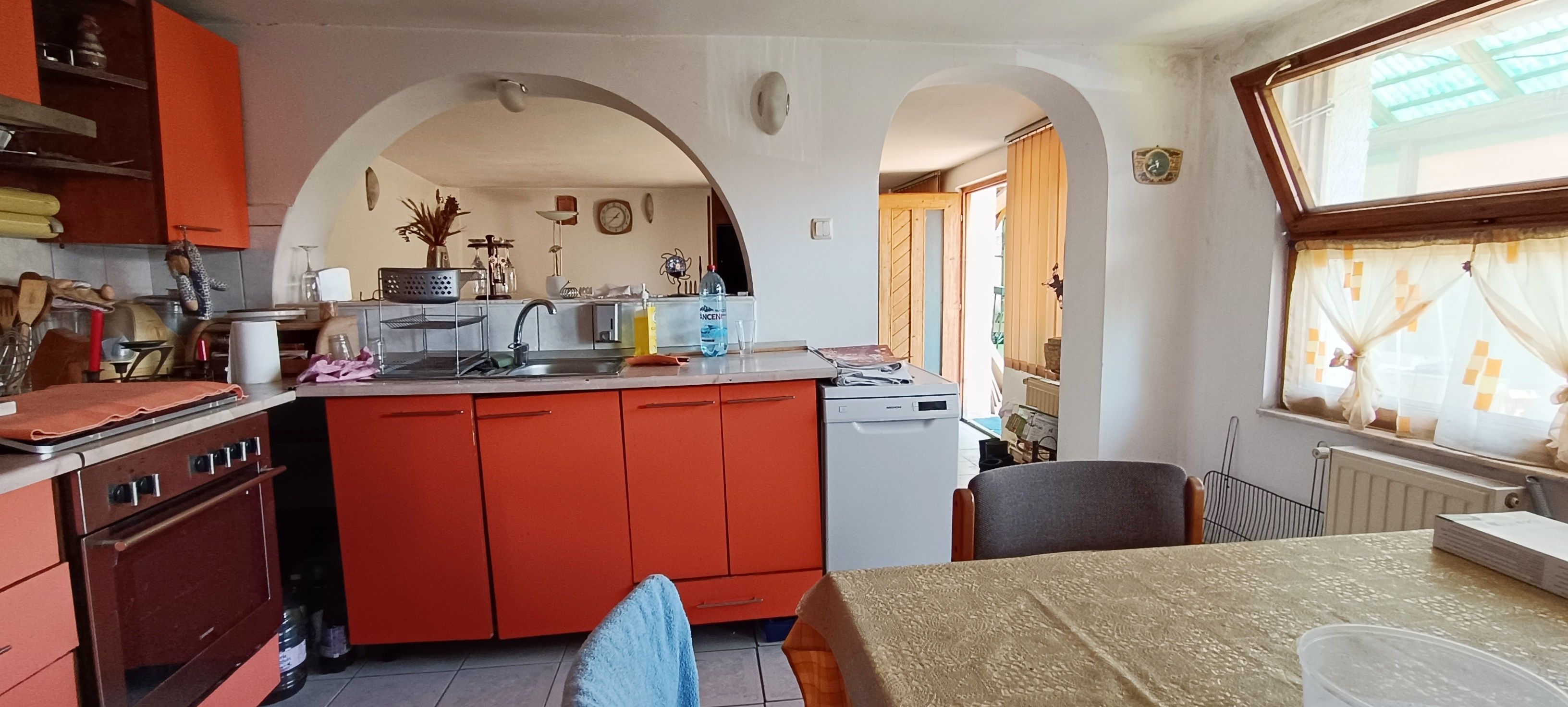 Casa si teren de 916mp in Sacele,cu front la B-dul Brasovului — fotografia 14