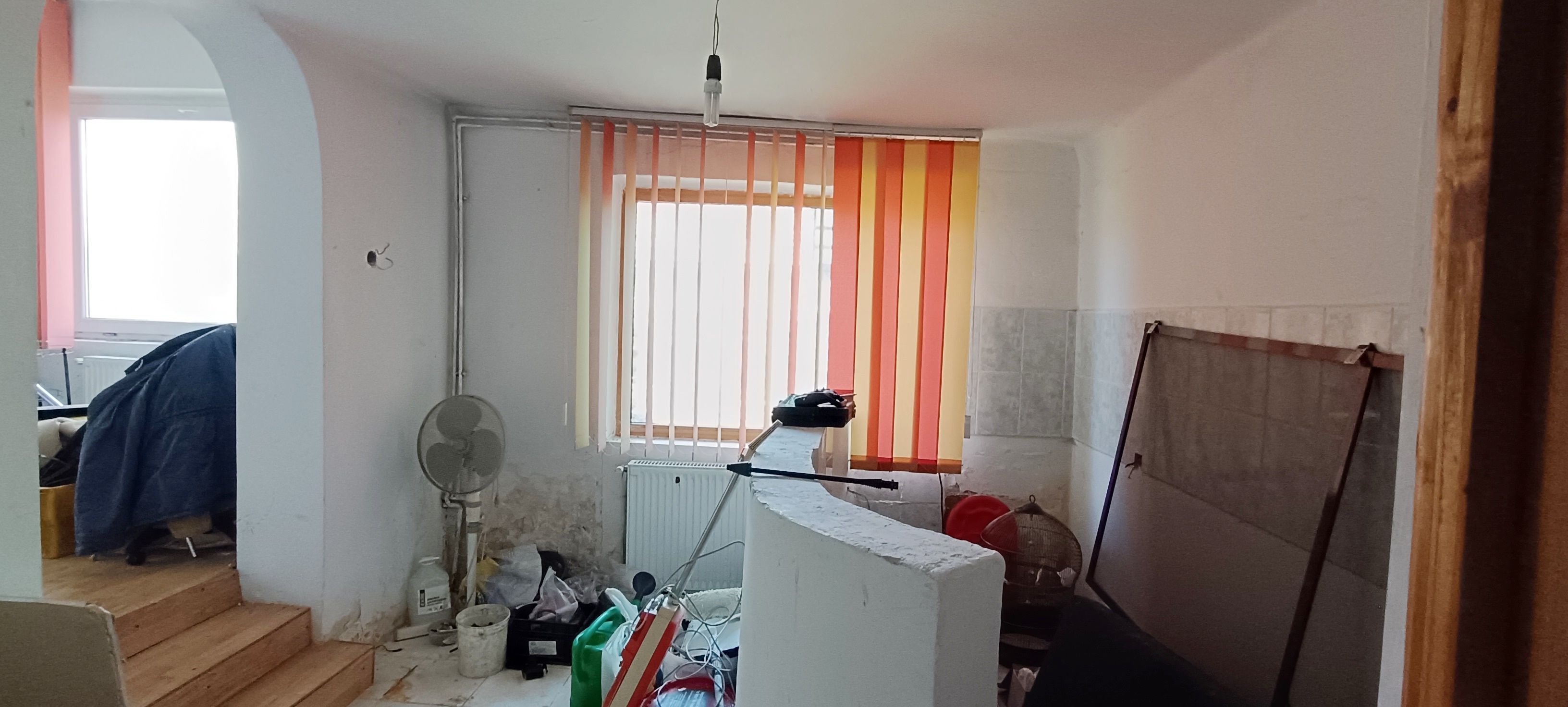 Casa si teren de 916mp in Sacele,cu front la B-dul Brasovului — fotografia 3