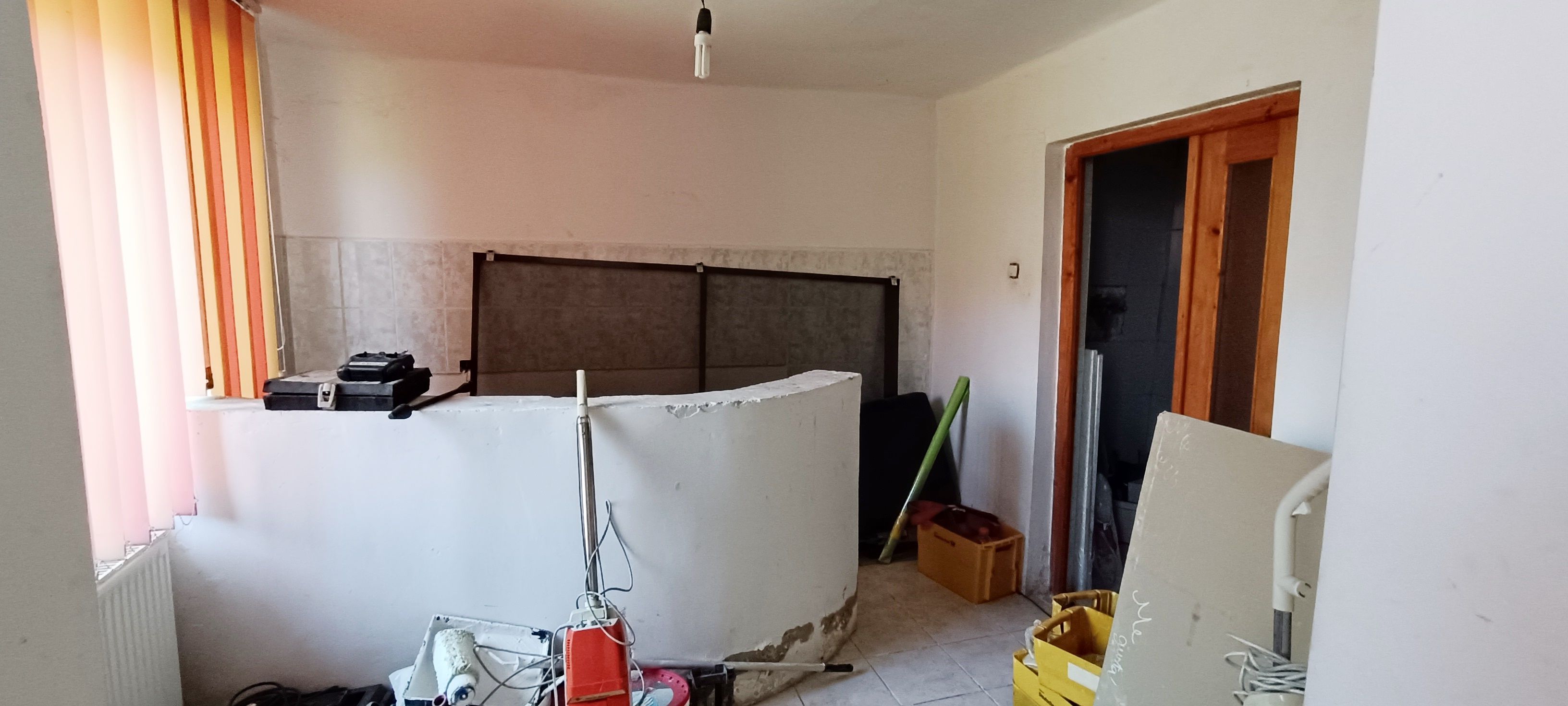 Casa si teren de 916mp in Sacele,cu front la B-dul Brasovului — fotografia 8