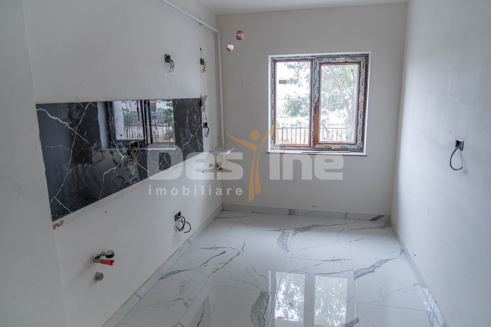 Aprtament cu doua camere in bloc nou zona Pietricica. — fotografia 6