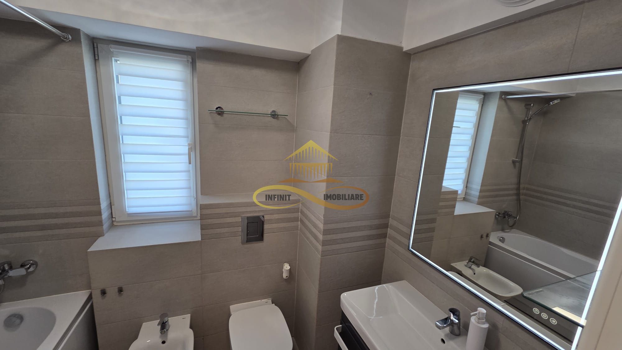 Apartament spatios cu 3 camere si 2 bai -ideal pentru familie — fotografia 9